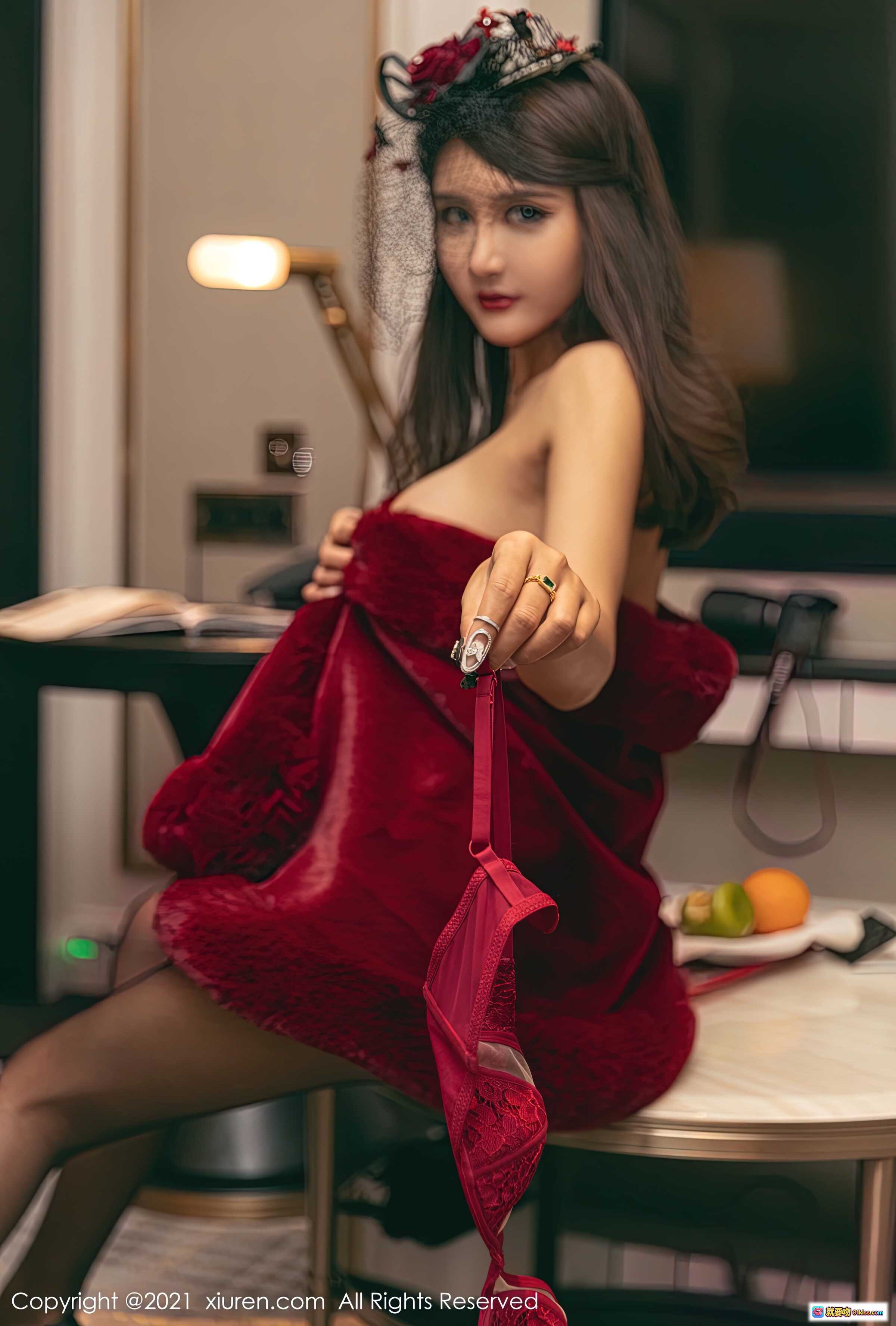 图片[6] - Emily尹菲红丝绒内衣黑丝美腿写真 | XiuRen秀人网2021.06.16 No.3548优雅性感私房照 - 就要吻