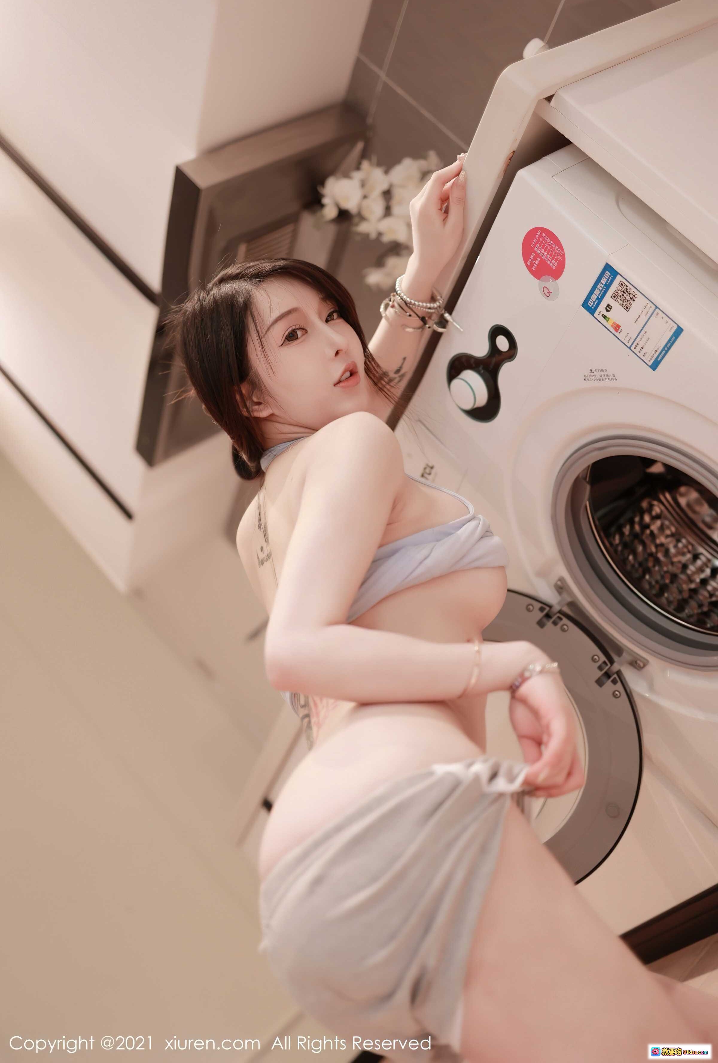 图片[4] - 玉兔miki厨房写真 | 秀人网No.3706 | 甜美短发少女 | 珍珠手链搭配 | 清新居家风 | 2021年7月高清图集 - 就要吻