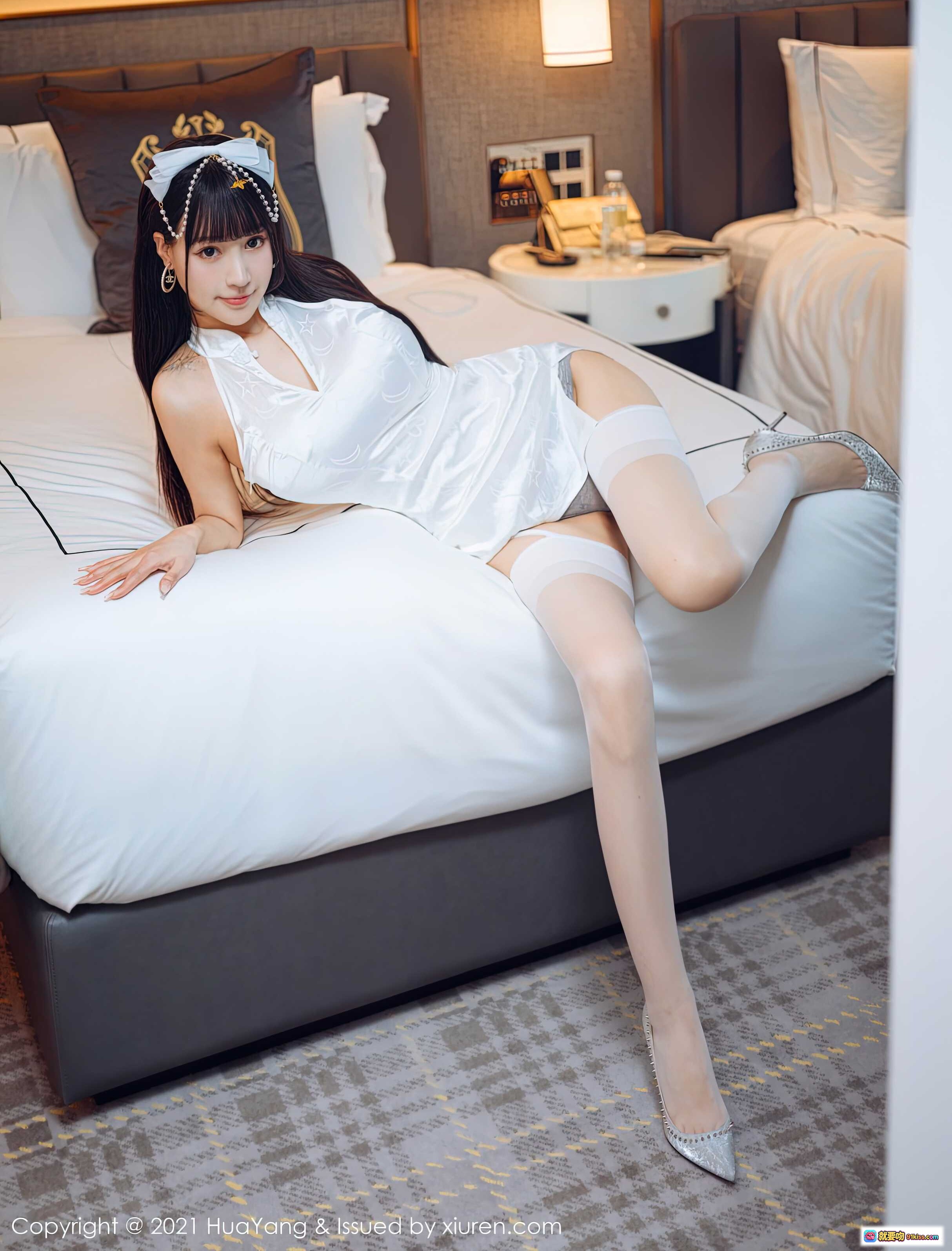 图片[9] - 朱可儿Flower白色旗袍内衣写真｜HuaYang花漾2021.07.09 Vol.426｜珍珠发饰美腿丝袜性感私房照 - 就要吻