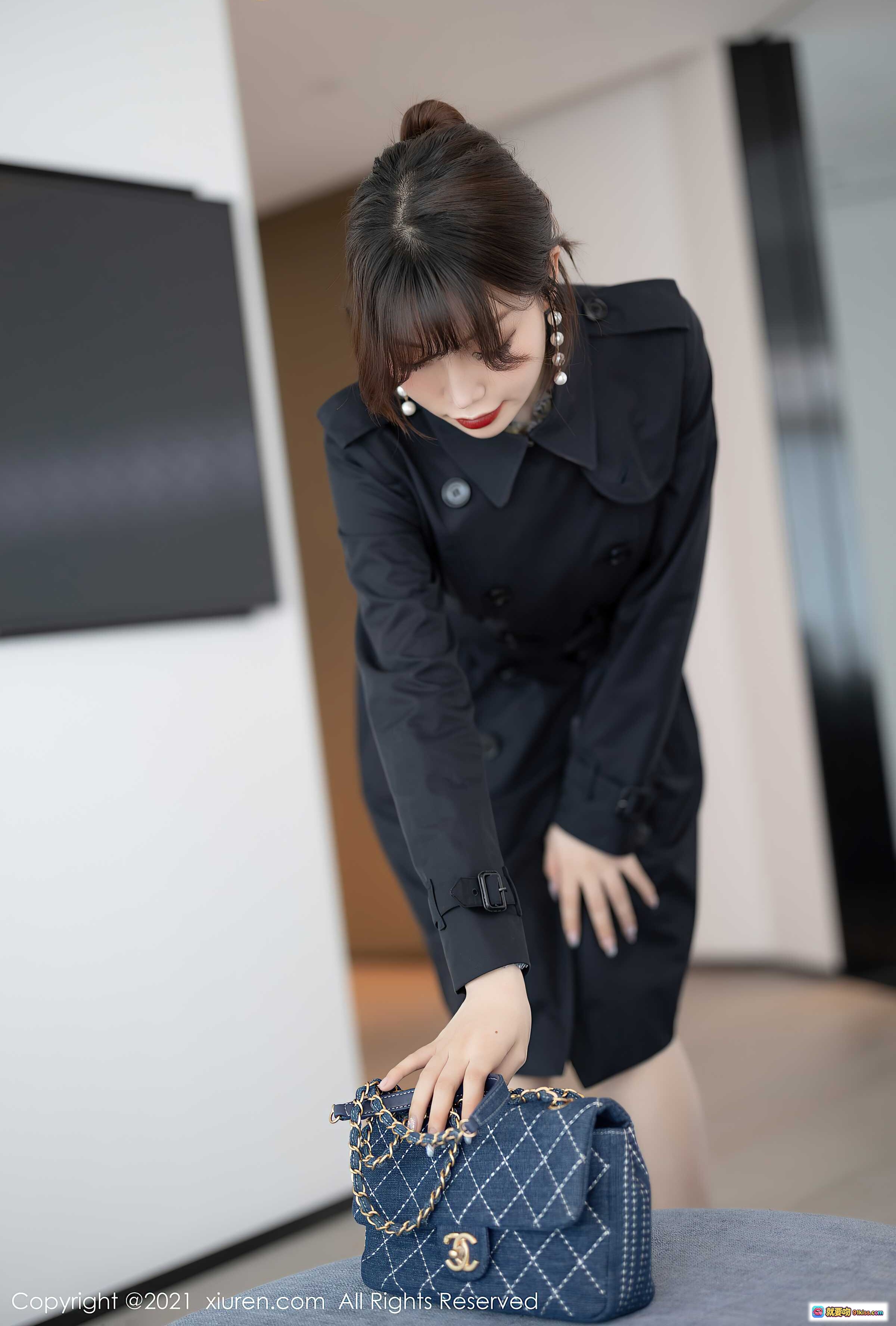 图片[10] - 芝芝Booty黑裙高跟美腿走廊写真 | XiuRen秀人网2021.05.17 No.3422优雅气质穿搭摄影 - 就要吻