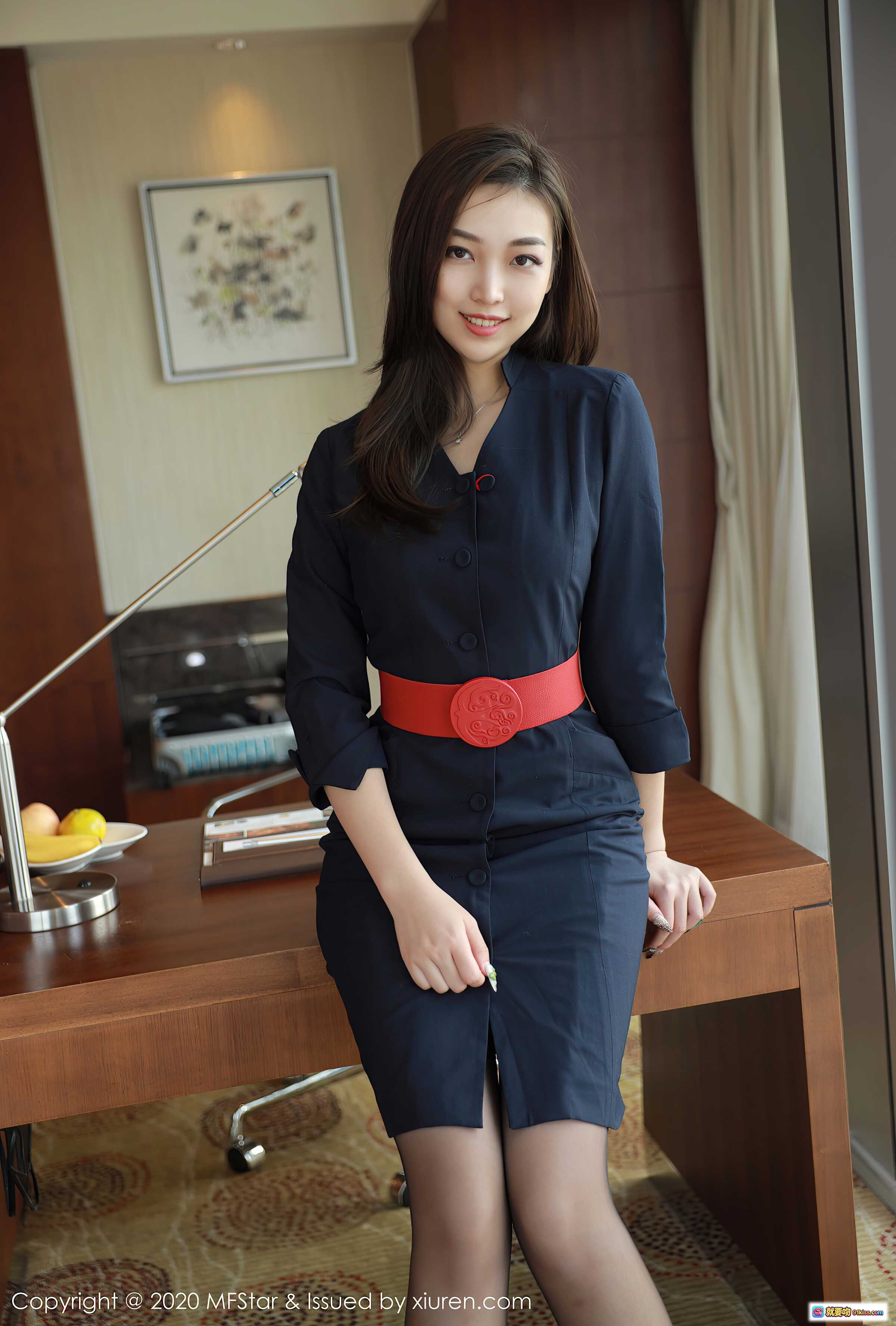 图片[5] - 郑颖姗MFStar模范学院2020.10.21 VOL.404 黑裙红腰带优雅坐姿写真51P高清美图 - 就要吻