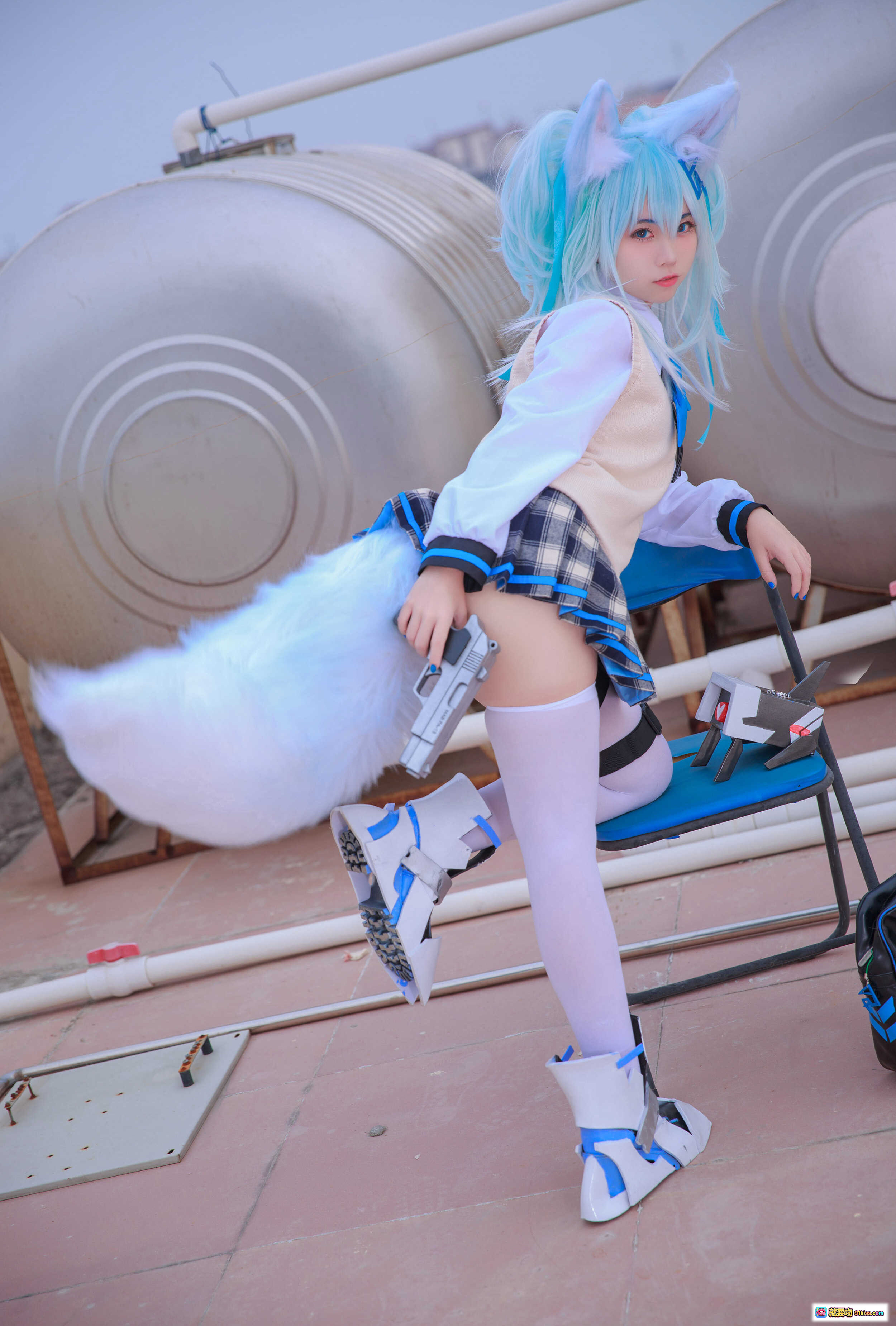 图片[8] - 少女前线PA15校服cosplay G44不会受伤 NO.044 蓝发猫耳少女读书写真 33P高清图包 - 就要吻