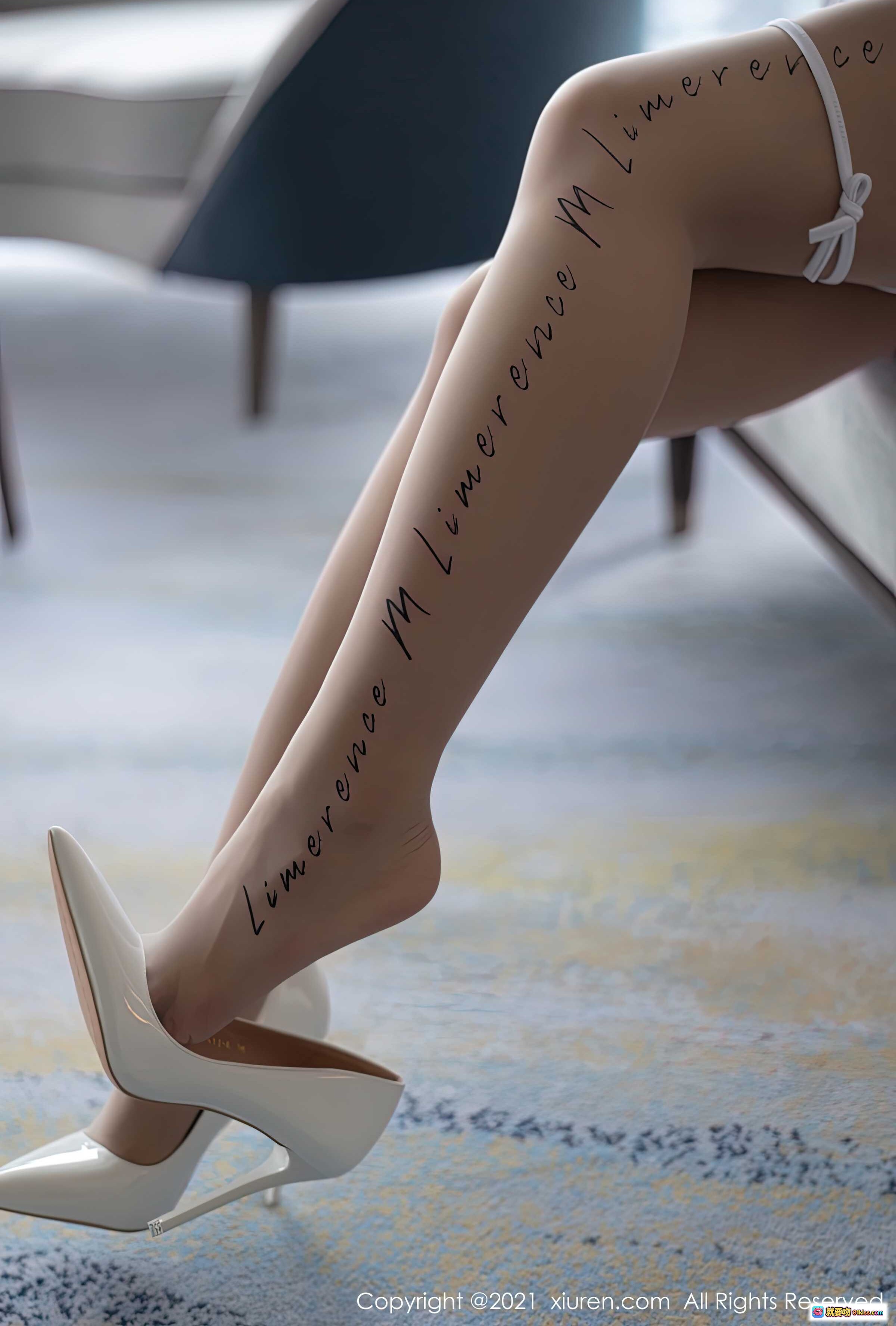 图片[1] - 徐安安美腿丝袜高跟鞋写真 | XiuRen秀人网No.3664 2021.07.14 精致性感优雅时尚摄影 - 就要吻