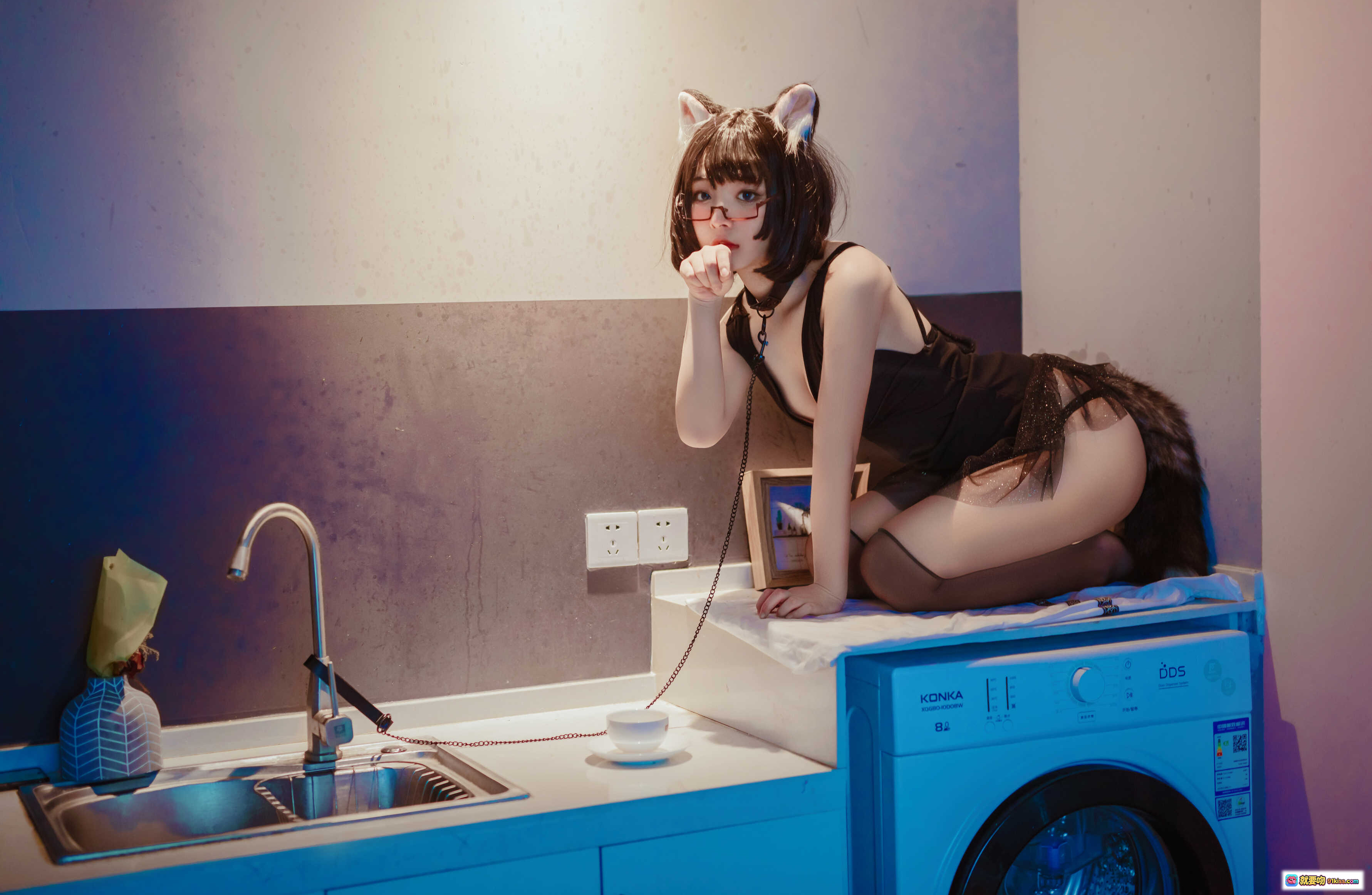 图片[9] - yuuhui玉汇NO.001猫耳黑裙cos写真 甜美眼镜少女 猫尾丝袜性感私房照 10P高清图集 - 就要吻