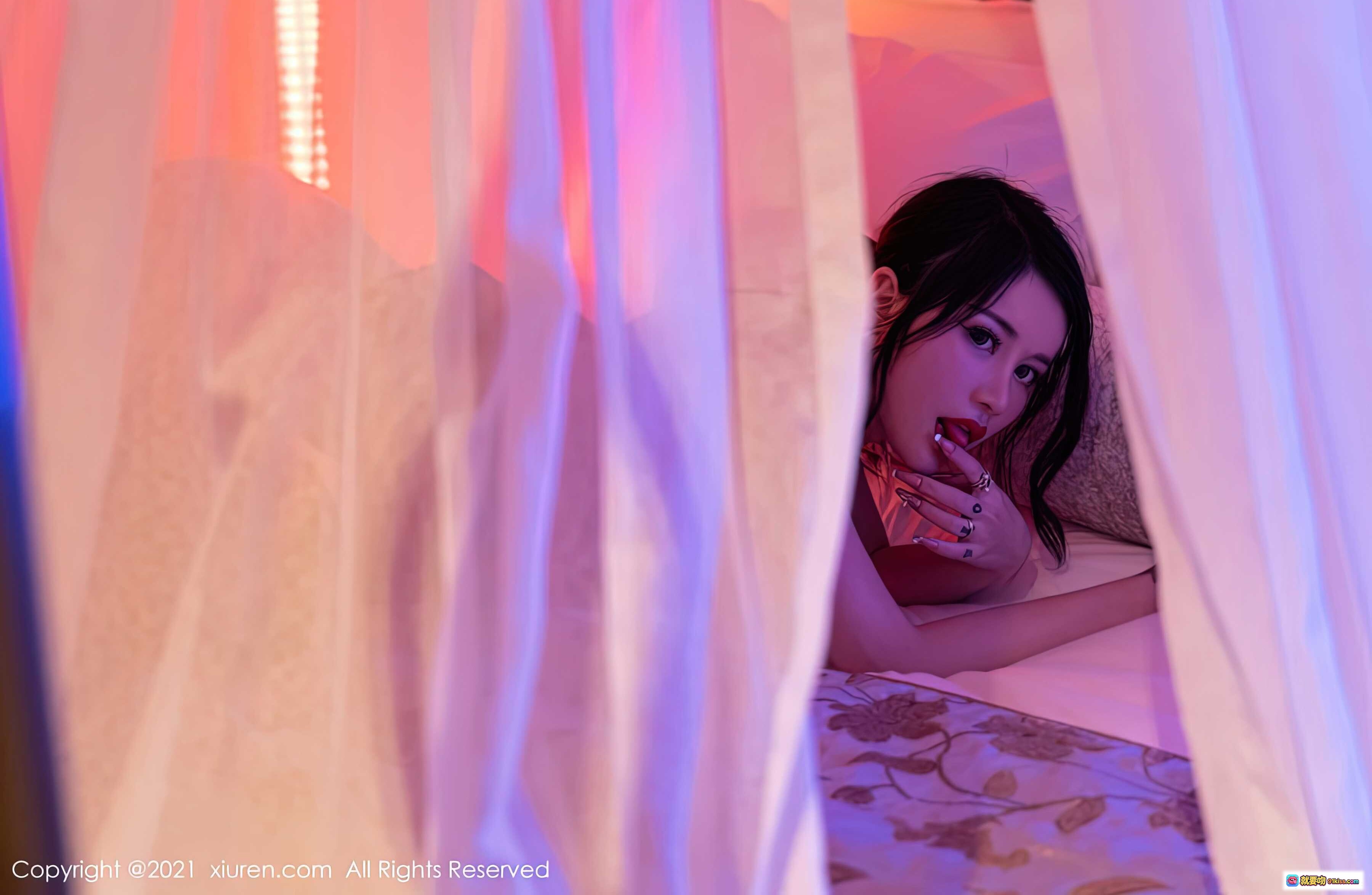 图片[6] - 美七Mia红裙优雅走廊写真 | XiuRen秀人网2021.07.19 No.3681高清人像摄影 - 就要吻