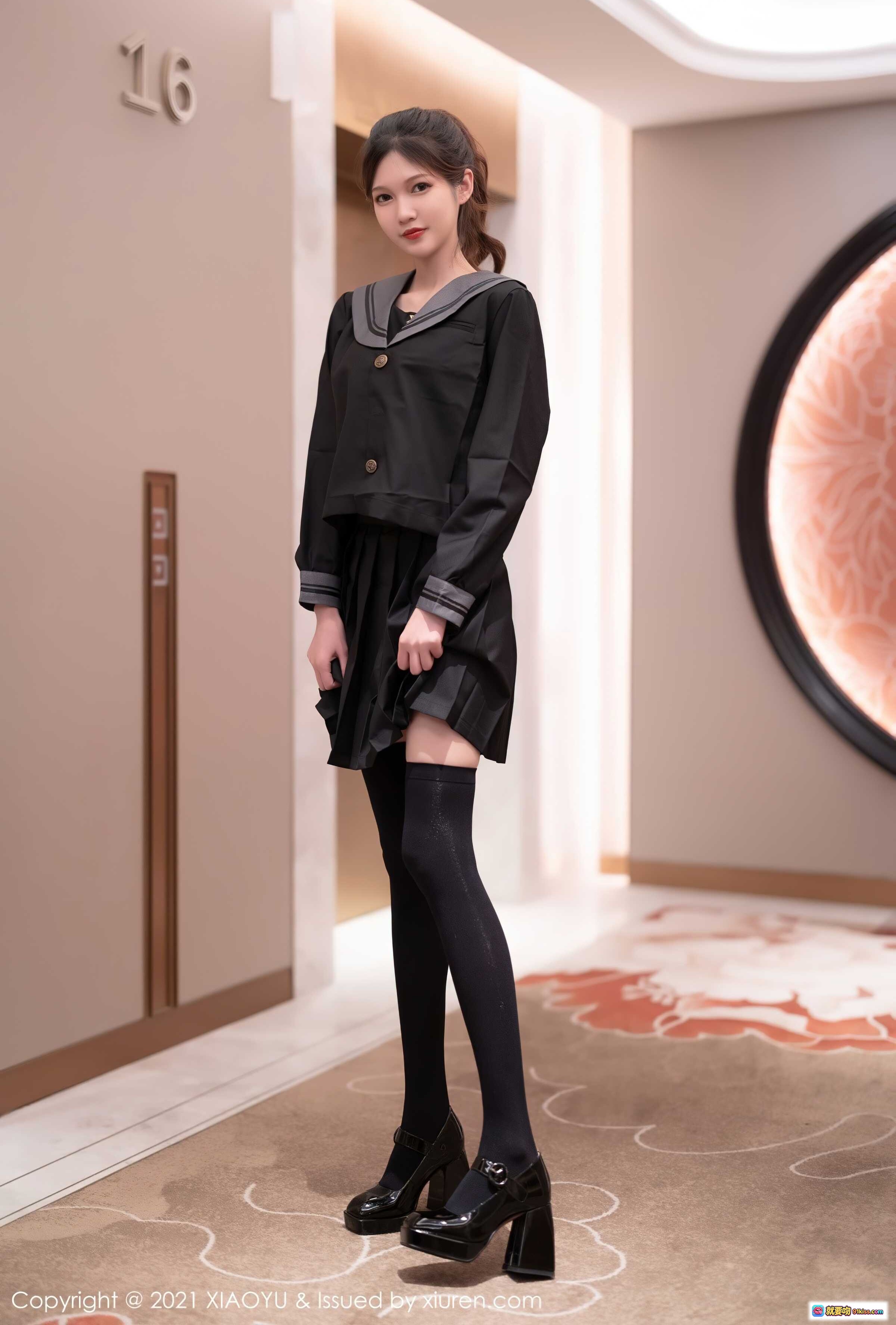 图片[1] - 程程程黑裙水手服过膝袜高跟鞋写真 | XIAOYU Vol.591 2021.08.12 优雅走廊拍摄 - 就要吻