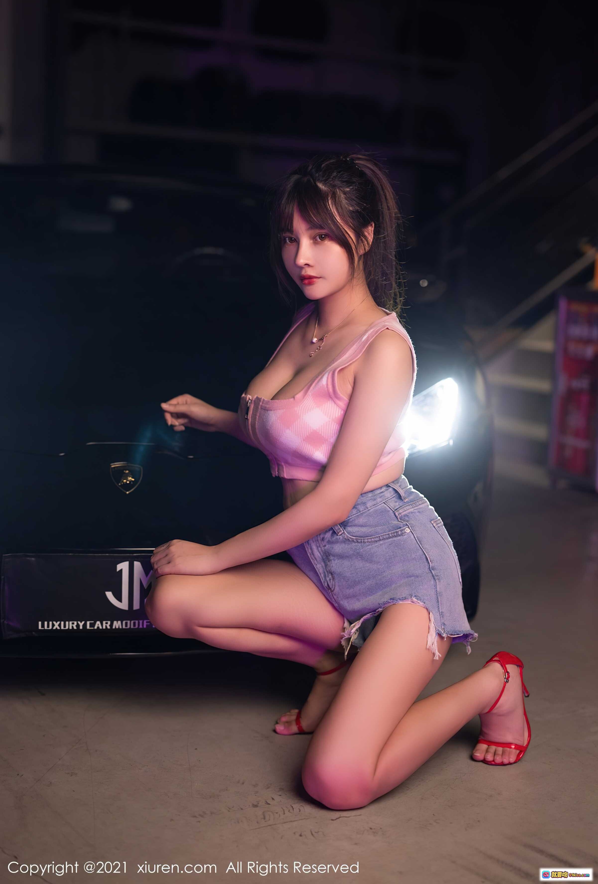 图片[6] - 萌奈子粉格吊带牛仔短裤汽车写真 | XiuRen秀人网No.3725 2021.07.28 高清美图 - 就要吻