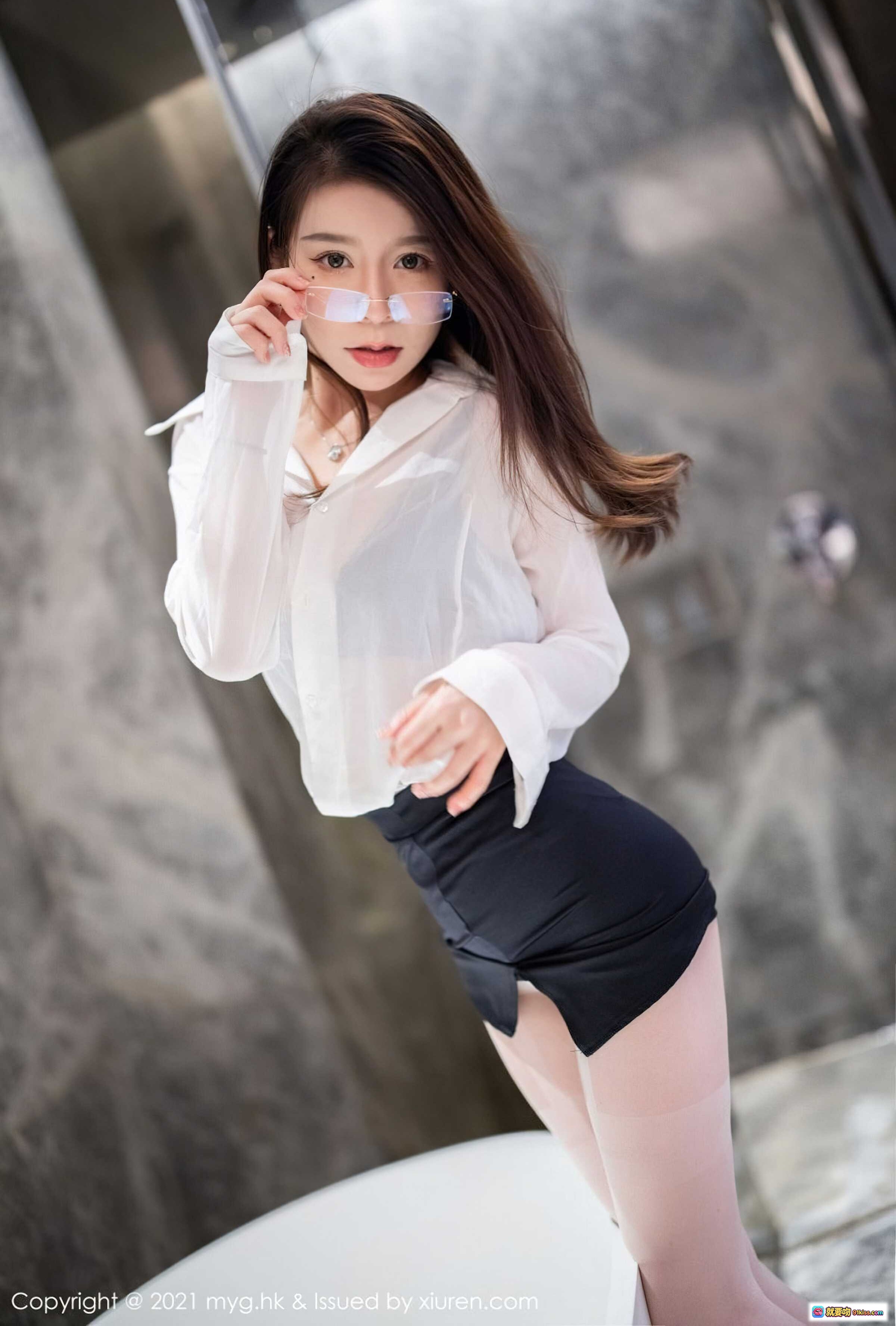 图片[9] - MyGirl美媛馆2021.09.06 Vol.589 vetiver嘉宝贝儿 白衬衫黑短裙职场风写真 优雅性感高清图集 - 就要吻