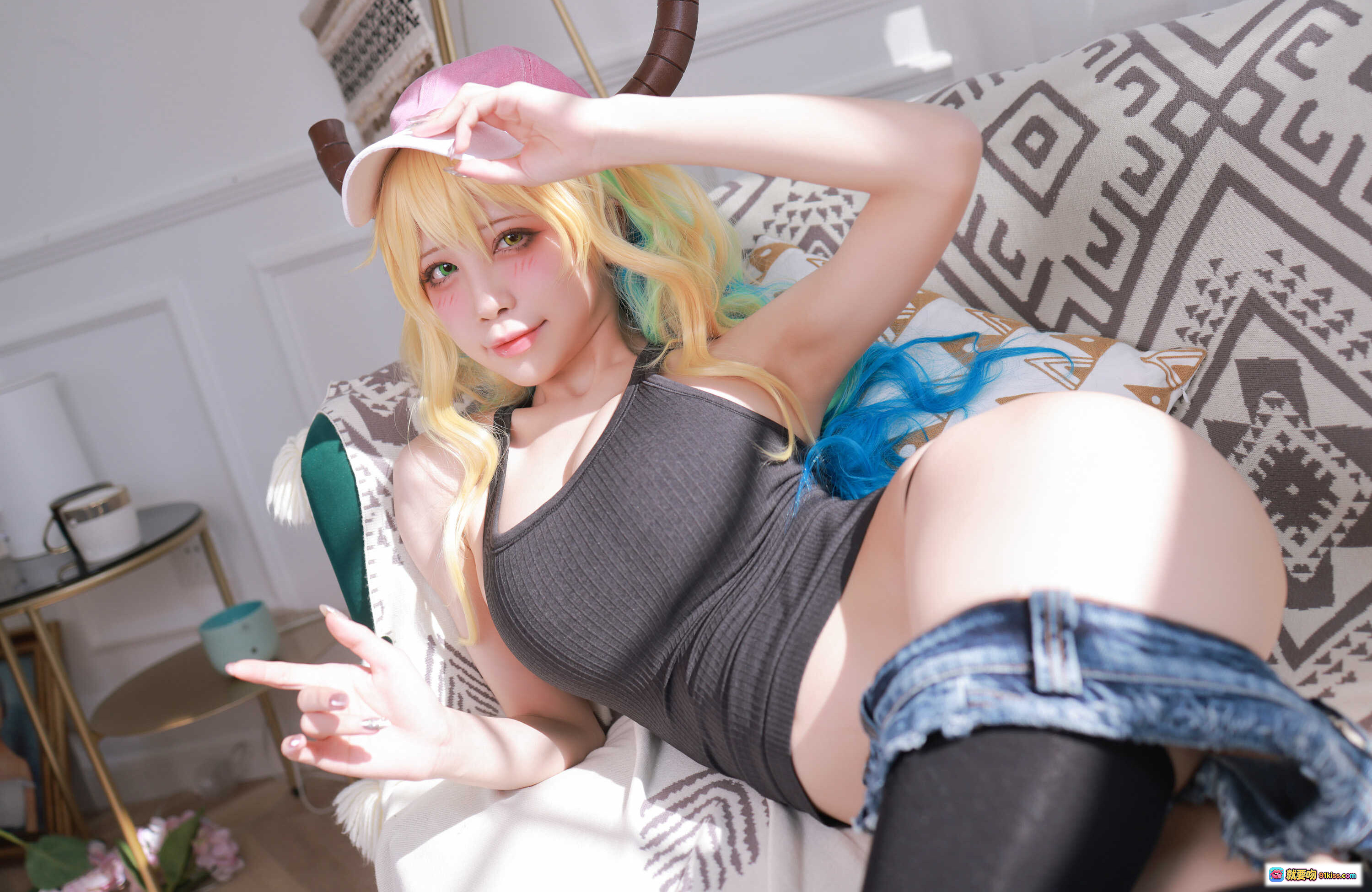 图片[8] - 水淼aqua NO.090 小林家的龙女仆 Cosplay 精美写真 101P 114MB 日式榻榻米场景 粉发龙角女仆装 白丝美腿 优雅躺姿 - 就要吻