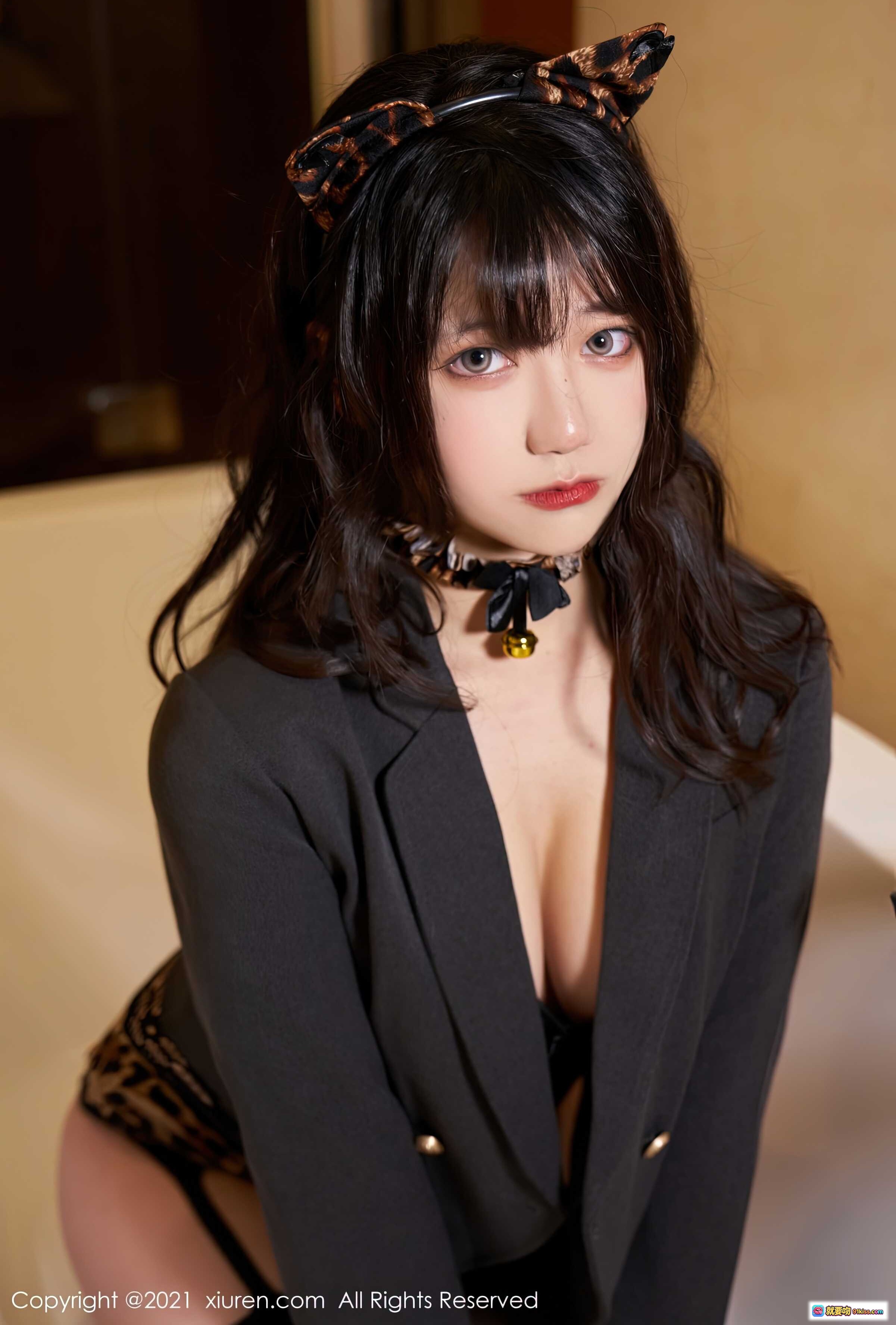 图片[6] - 夏可馨豹纹内衣黑西装性感写真 | XiuRen秀人网2021.06.29 No.3601 | 黑丝吊带猫耳发饰浴室私房美图 - 就要吻