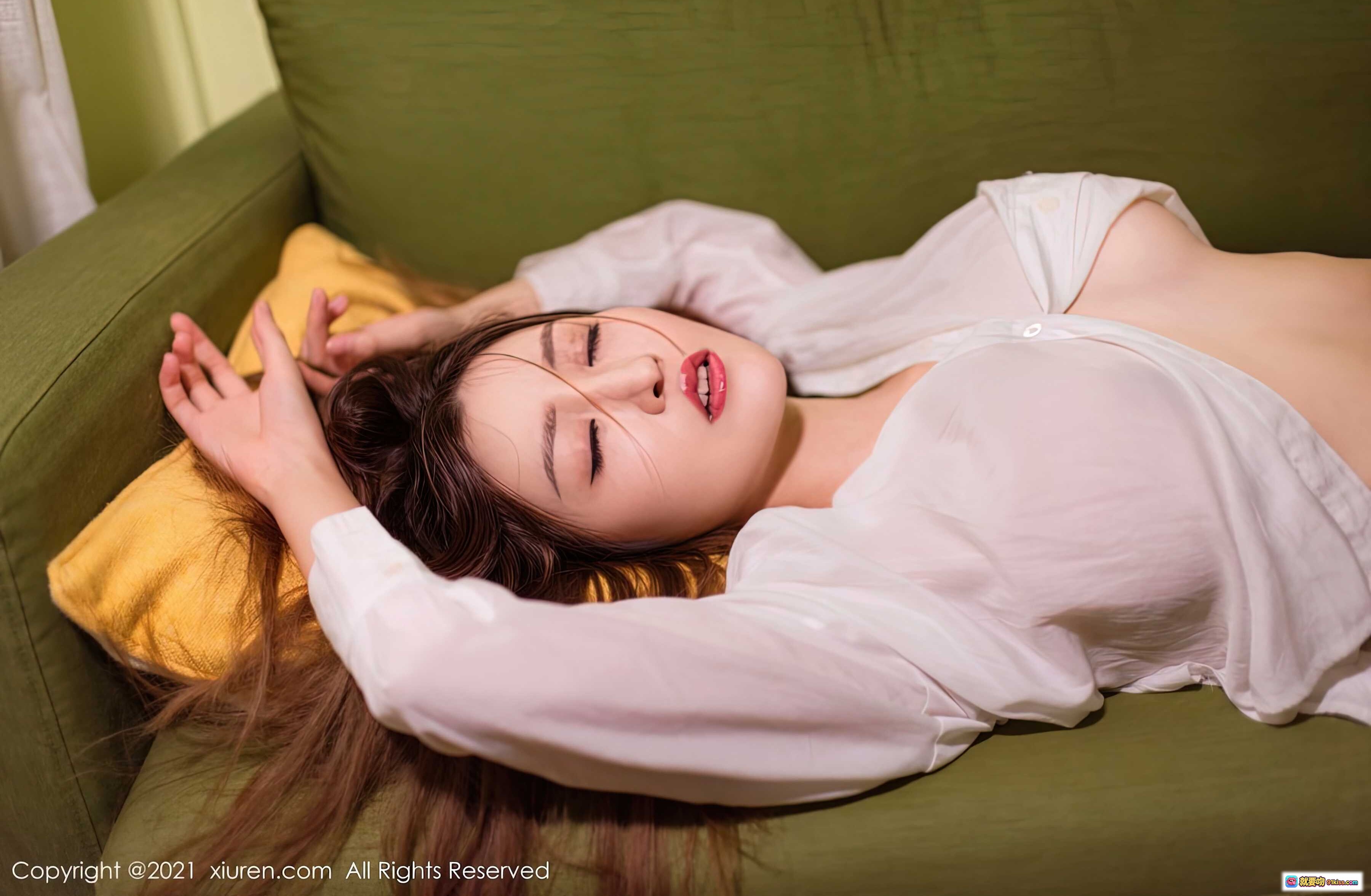 图片[6] - 沈梦瑶性感写真 | 白衬衫诱惑 | 绿沙发慵懒躺姿 | 秀人网2021精选美图 - 就要吻