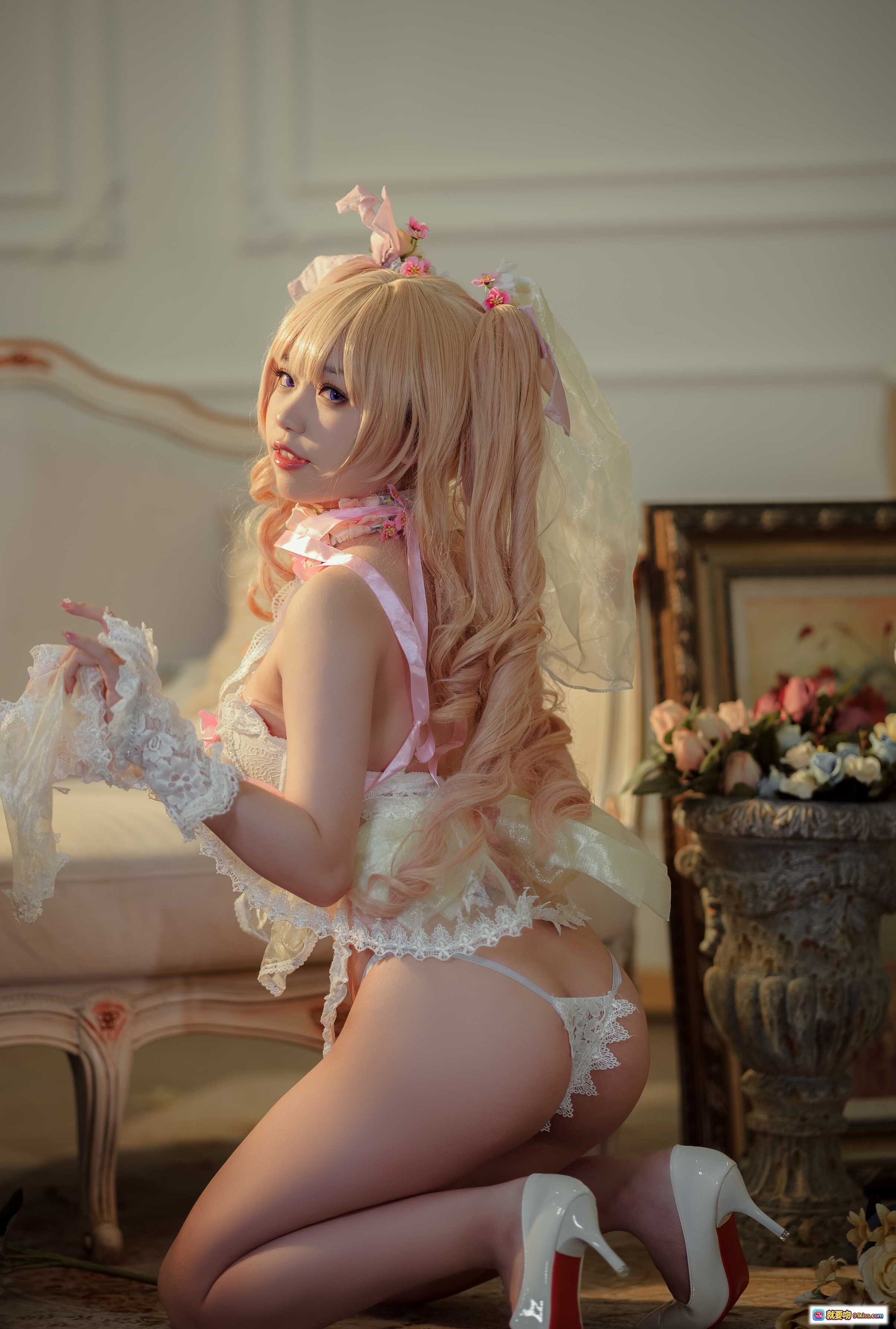 图片[9] - 一北亦北 NO.012 赫克特 Cosplay 写真集 金发双马尾 粉色蕾丝内衣 白色薄纱裙 花饰头纱 甜美性感 姿态撩人 室内柔光拍摄 66P高质图包 - 就要吻
