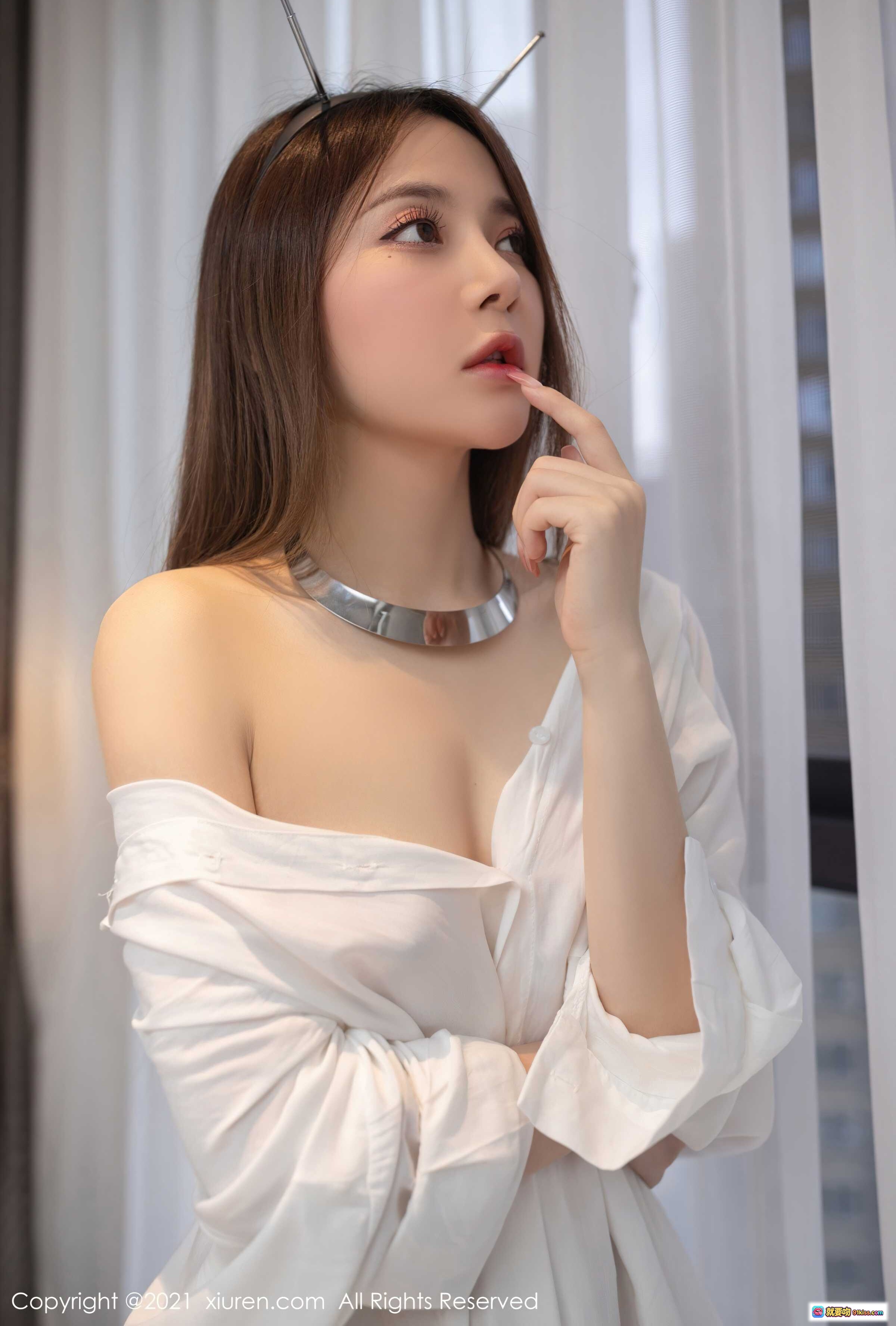 图片[8] - XiuRen秀人网2021.08.13 No.3798 鱼子酱Fish美腿特写 纸箱泡泡膜创意拍摄 足部细节高清写真 - 就要吻