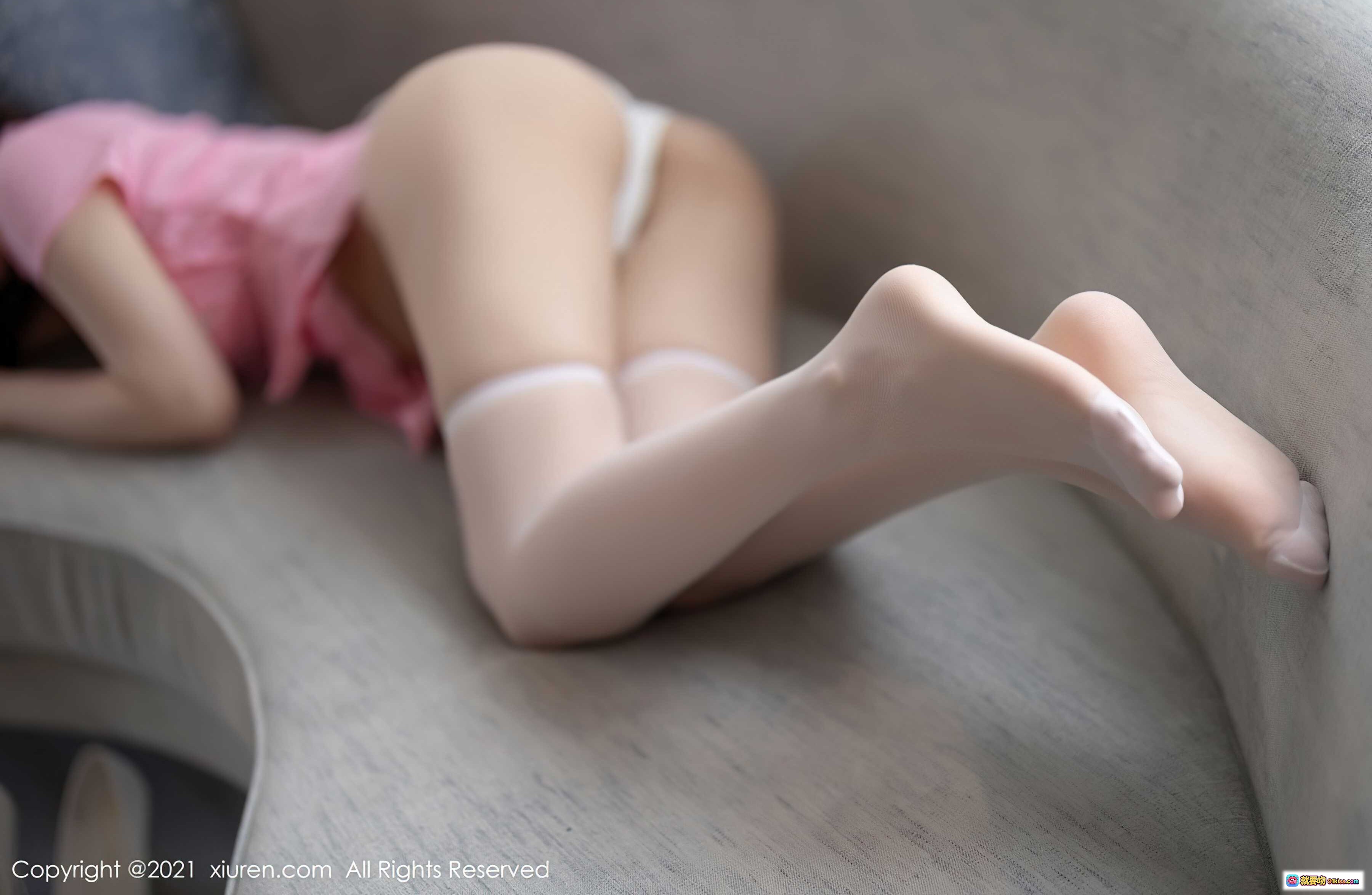 图片[7] - Cherry绯月樱性感写真 | 白色内衣粉色睡袍 | 床上私房美拍 | XiuRen秀人网No.3698 2021.07.21 - 就要吻
