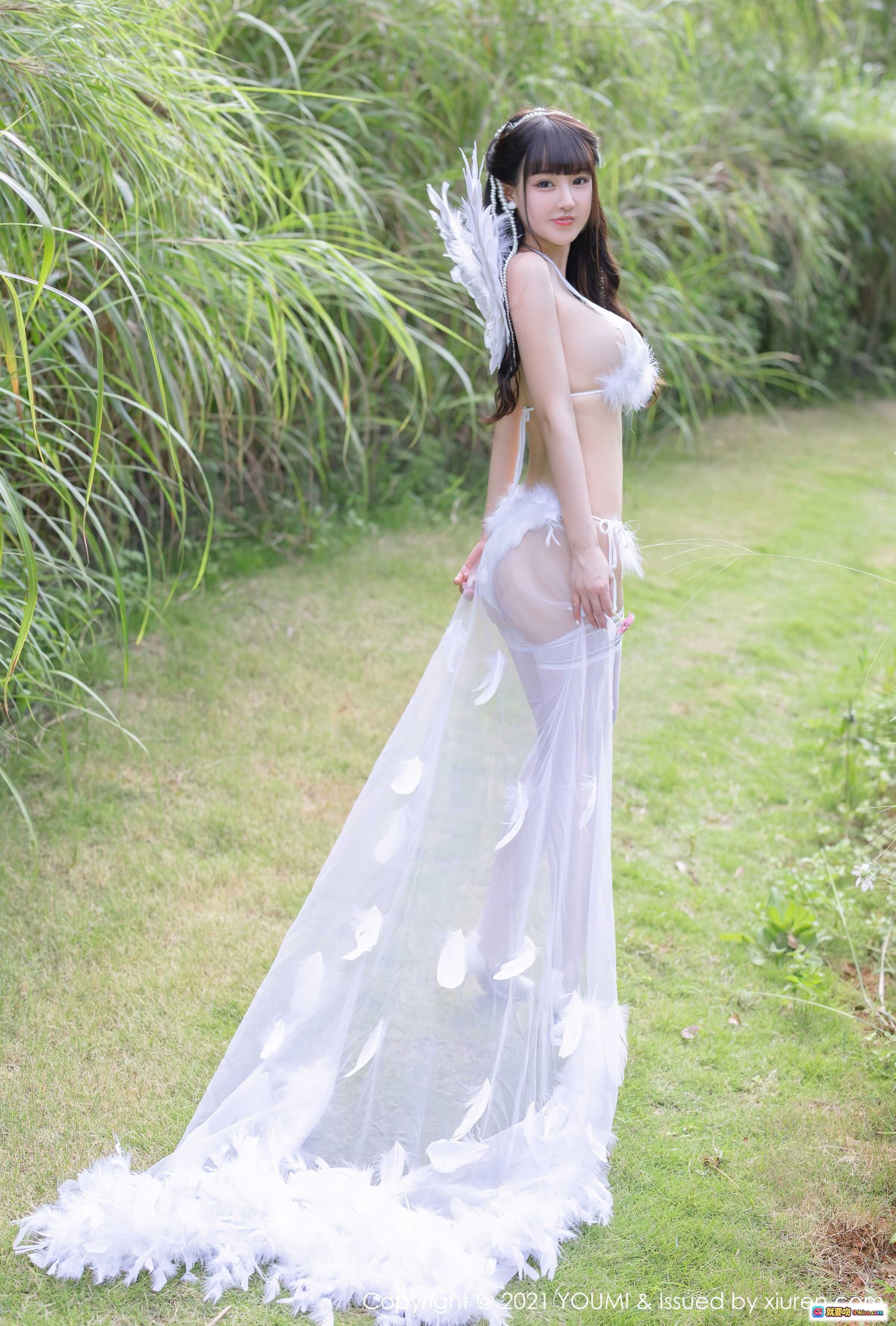 图片[9] - 朱可儿Flower天使写真｜白色羽毛内衣+丝袜美腿｜户外草坪自然光拍摄｜YOUMI Vol.691高质摄影 - 就要吻