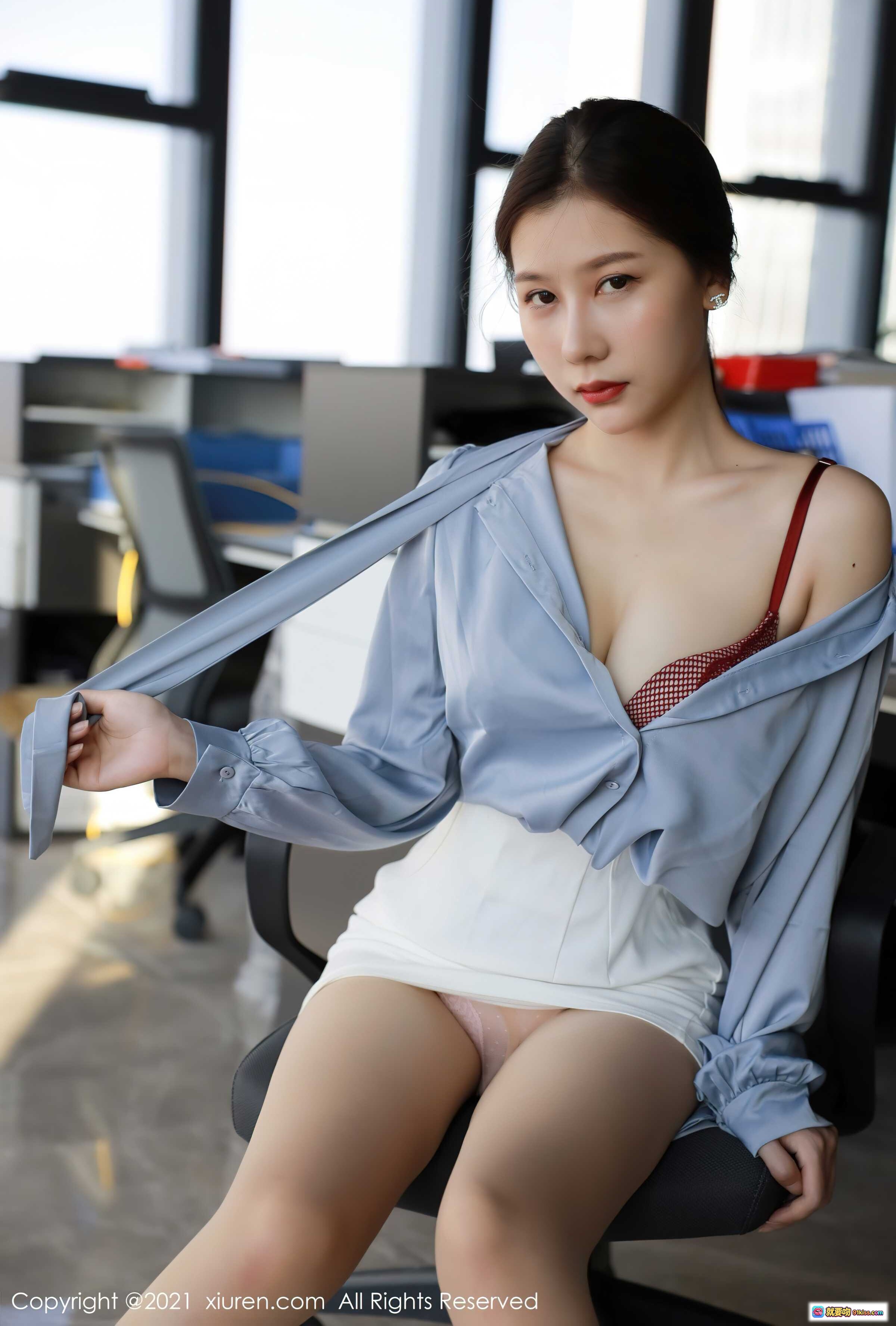 图片[10] - 尹甜甜加班聊天截图手机特写｜职场对话真实还原｜周末加班无奈吐槽｜XiuRen秀人网2021.09.26 No.3994 - 就要吻