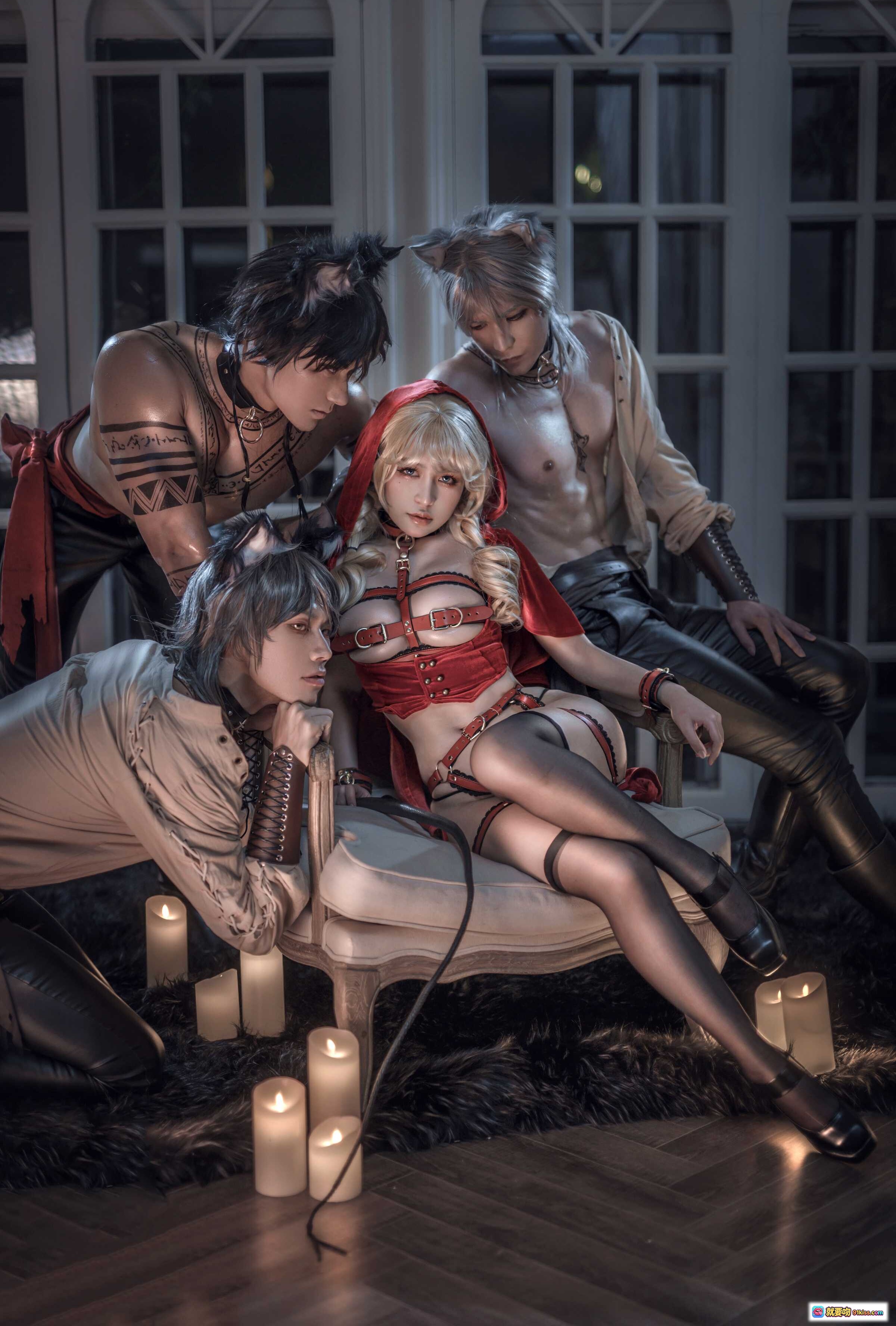 图片[10] - 一笑芳香沁 NO.035 小红帽 Cosplay 精美写真 21P 186MB 哥特风 暗黑系 皮革装 性感诱惑 蜡烛氛围 室内场景 多人互动 情感张力 视觉冲击力强 - 就要吻