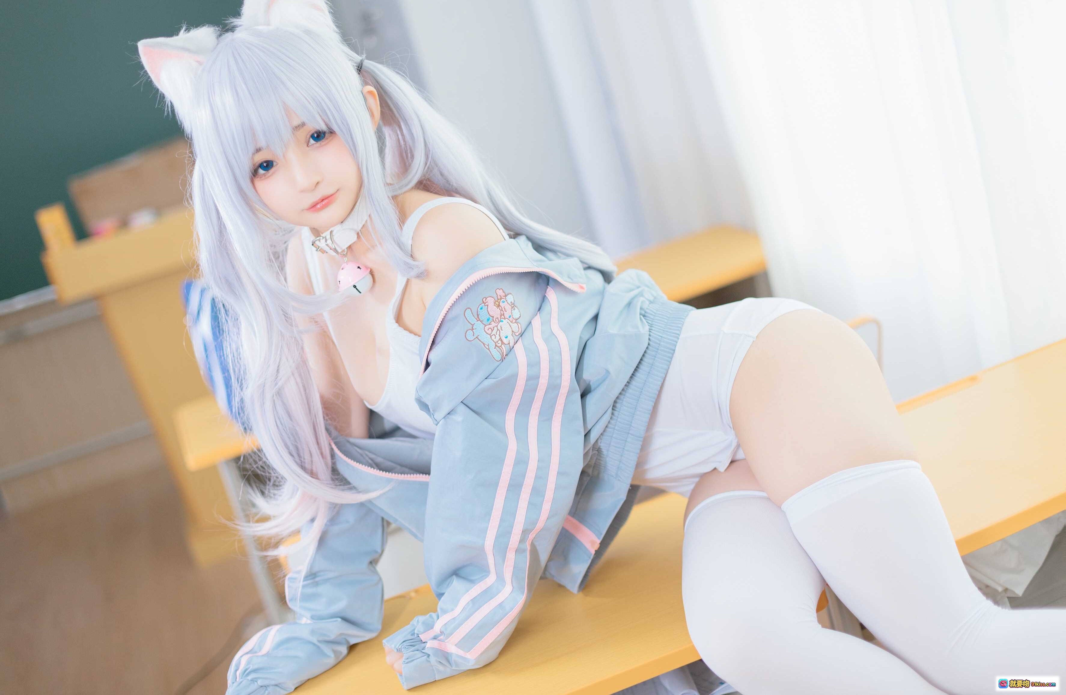 图片[2] - 桜井宁宁NO.036宁宁喵cosplay写真｜浅紫长发猫耳少女｜粉色铃铛项圈｜蓝粉条纹露肩装｜高清49P甜美萌系私房照 - 就要吻