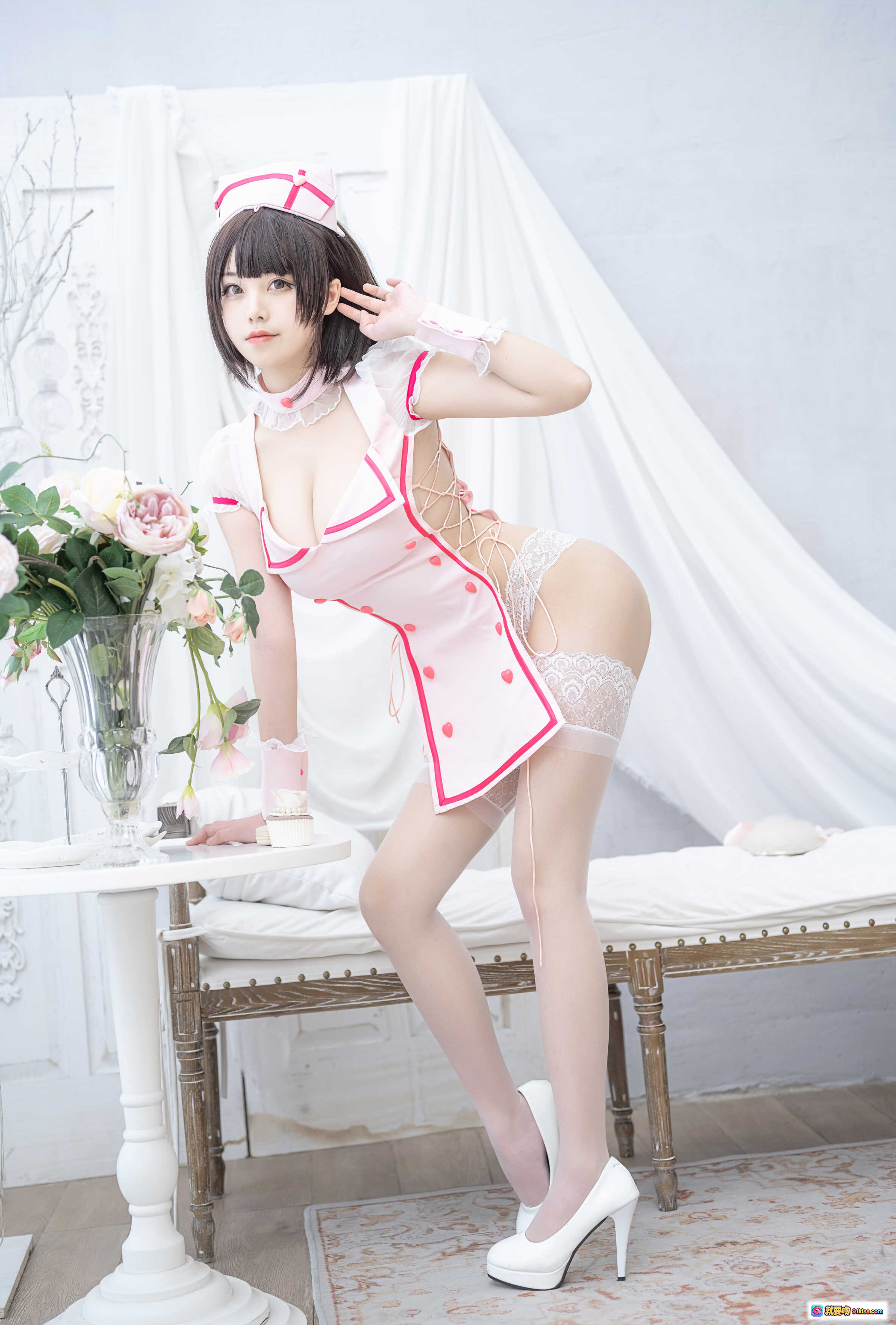 图片[8] - 蜜汁猫裘NO.071小护士写真 | 白色护士装+蕾丝内衣+高跟美腿 | 60P高清图集 - 就要吻