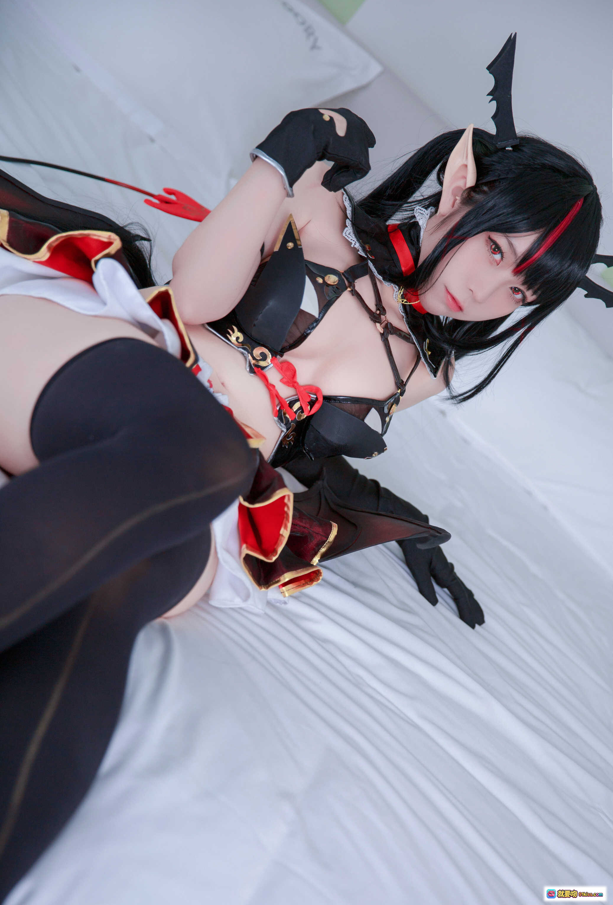 图片[3] - 萝蓓莉雅魅魔COS写真 | 黑红恶魔装+翅膀+长袜+红鞋 | G44不会受伤NO.047高清10P - 就要吻