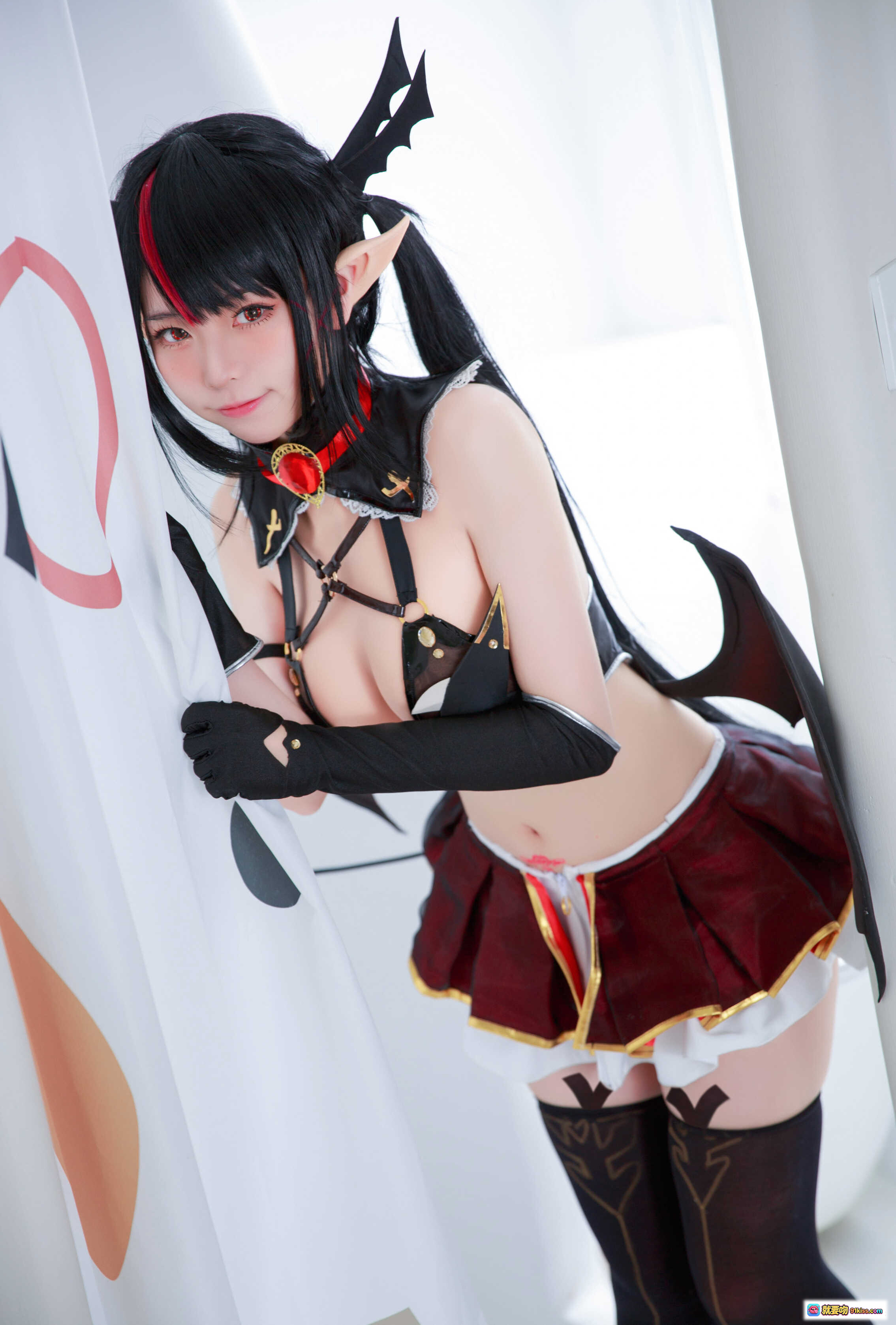 图片[8] - 萝蓓莉雅魅魔COS写真 | 黑红恶魔装+翅膀+长袜+红鞋 | G44不会受伤NO.047高清10P - 就要吻