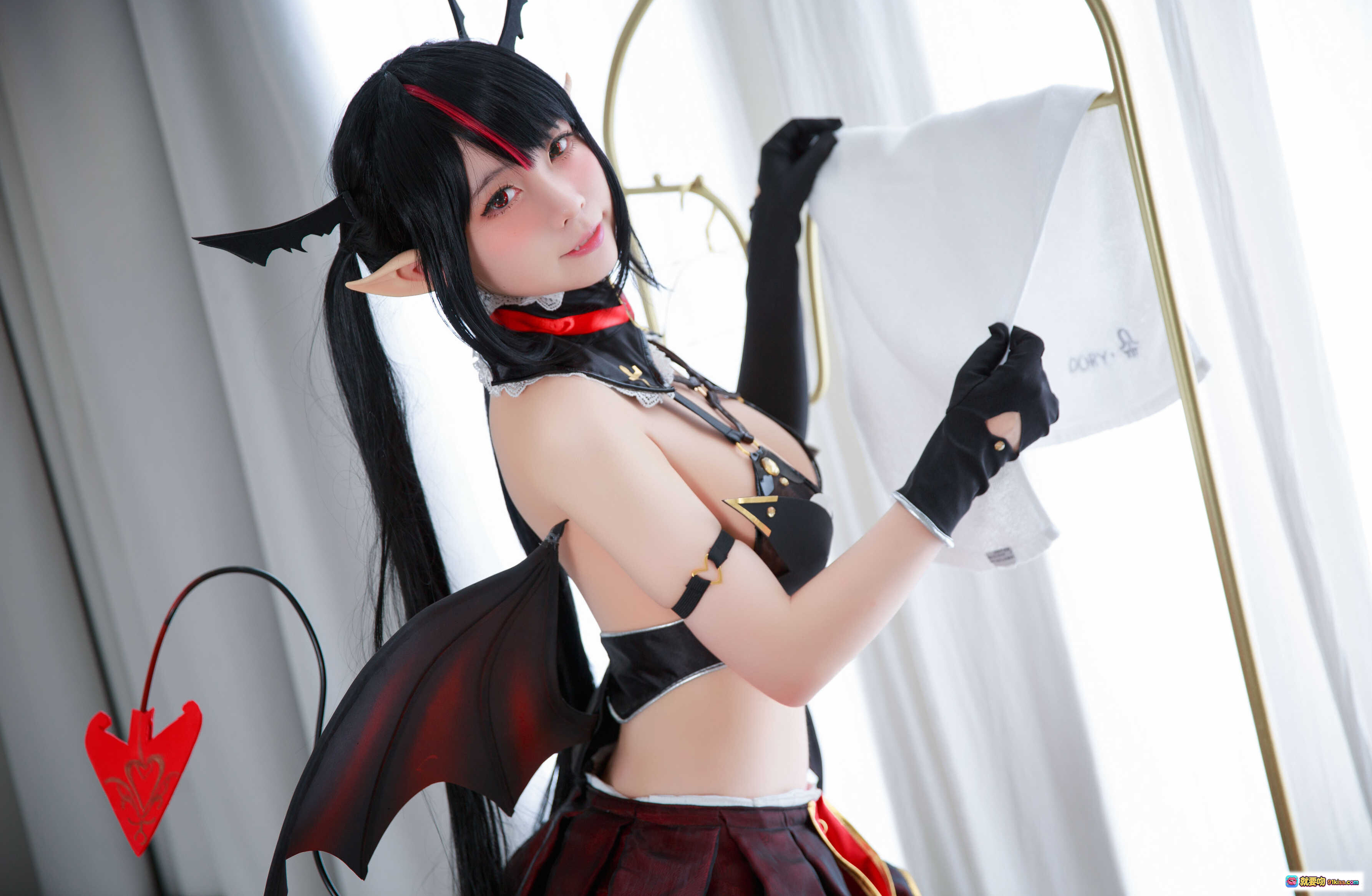 图片[6] - 萝蓓莉雅魅魔COS写真 | 黑红恶魔装+翅膀+长袜+红鞋 | G44不会受伤NO.047高清10P - 就要吻