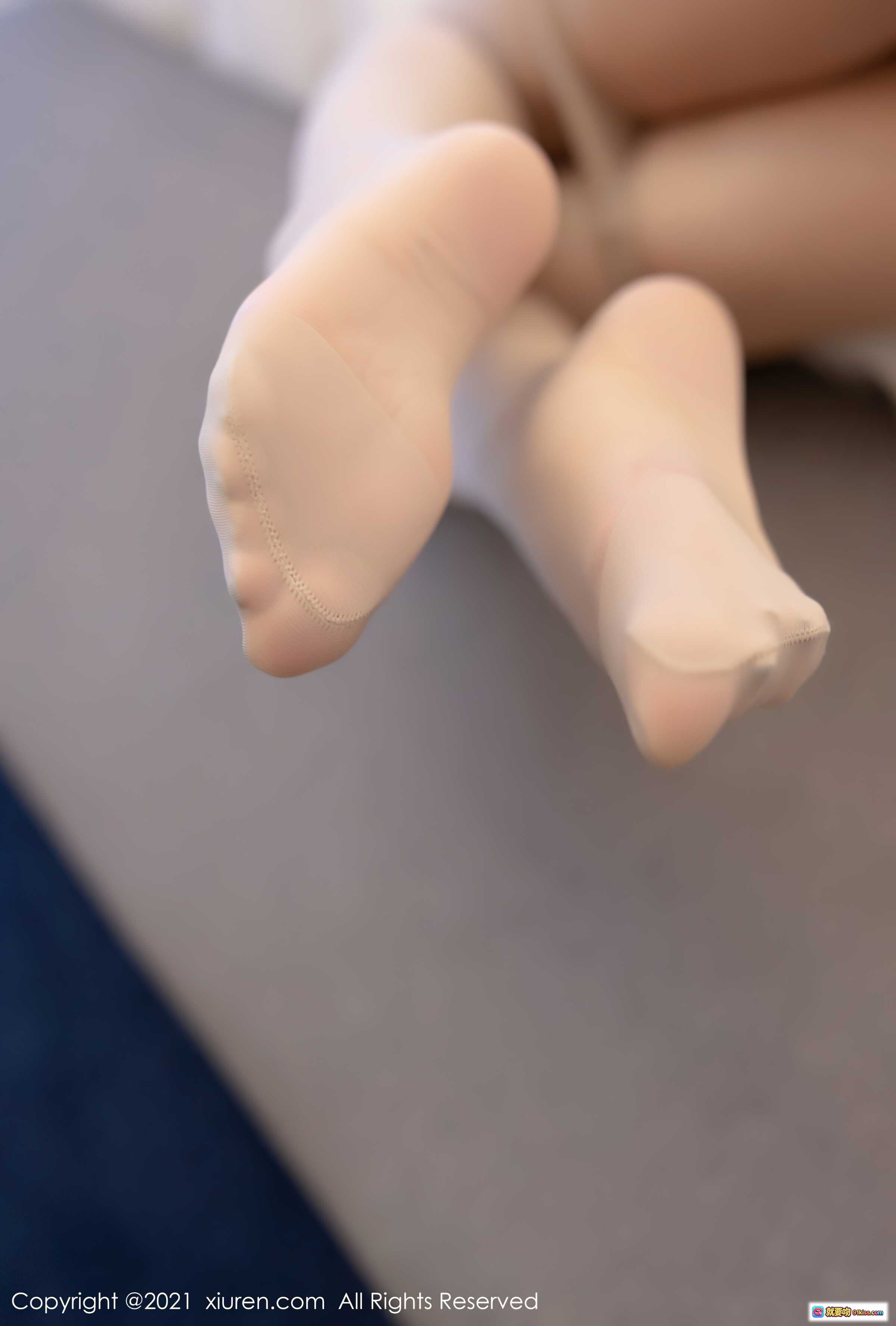 图片[4] - 小蛮妖Yummy灰色蕾丝内衣写真 | 优雅性感私房照 | XiuRen秀人网No.3921高清图集 - 就要吻