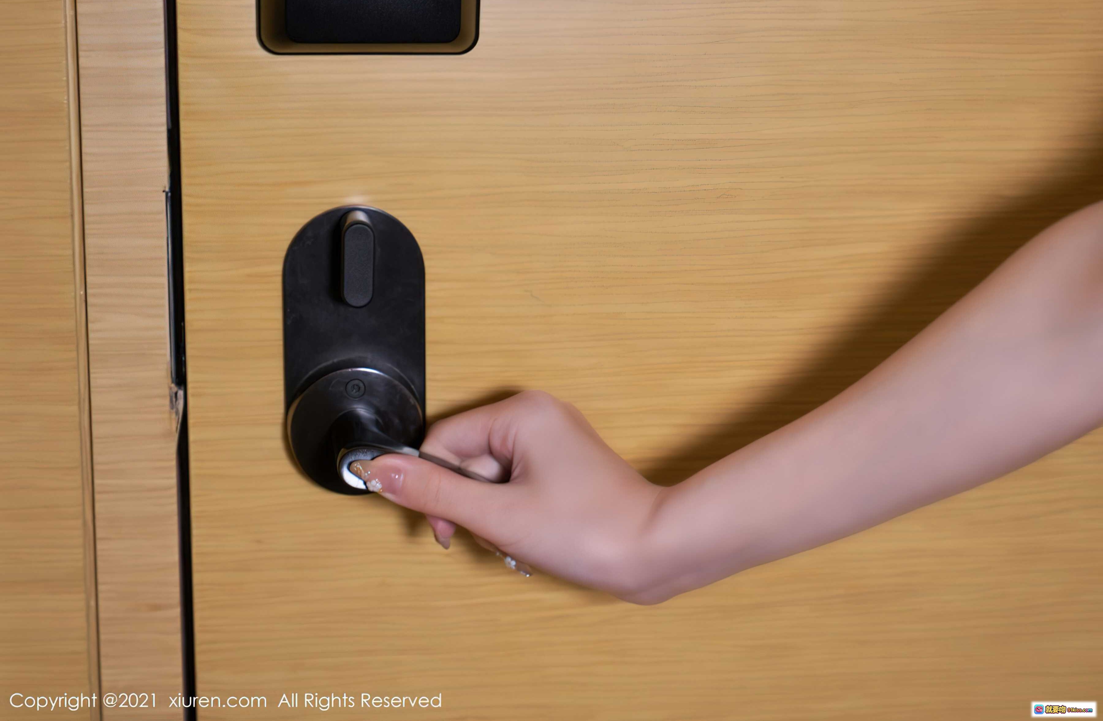 图片[6] - 周于希Sandy优雅坐姿黑丝美腿写真 – XiuRen秀人网2021.08.06 No.3768高清图集 - 就要吻