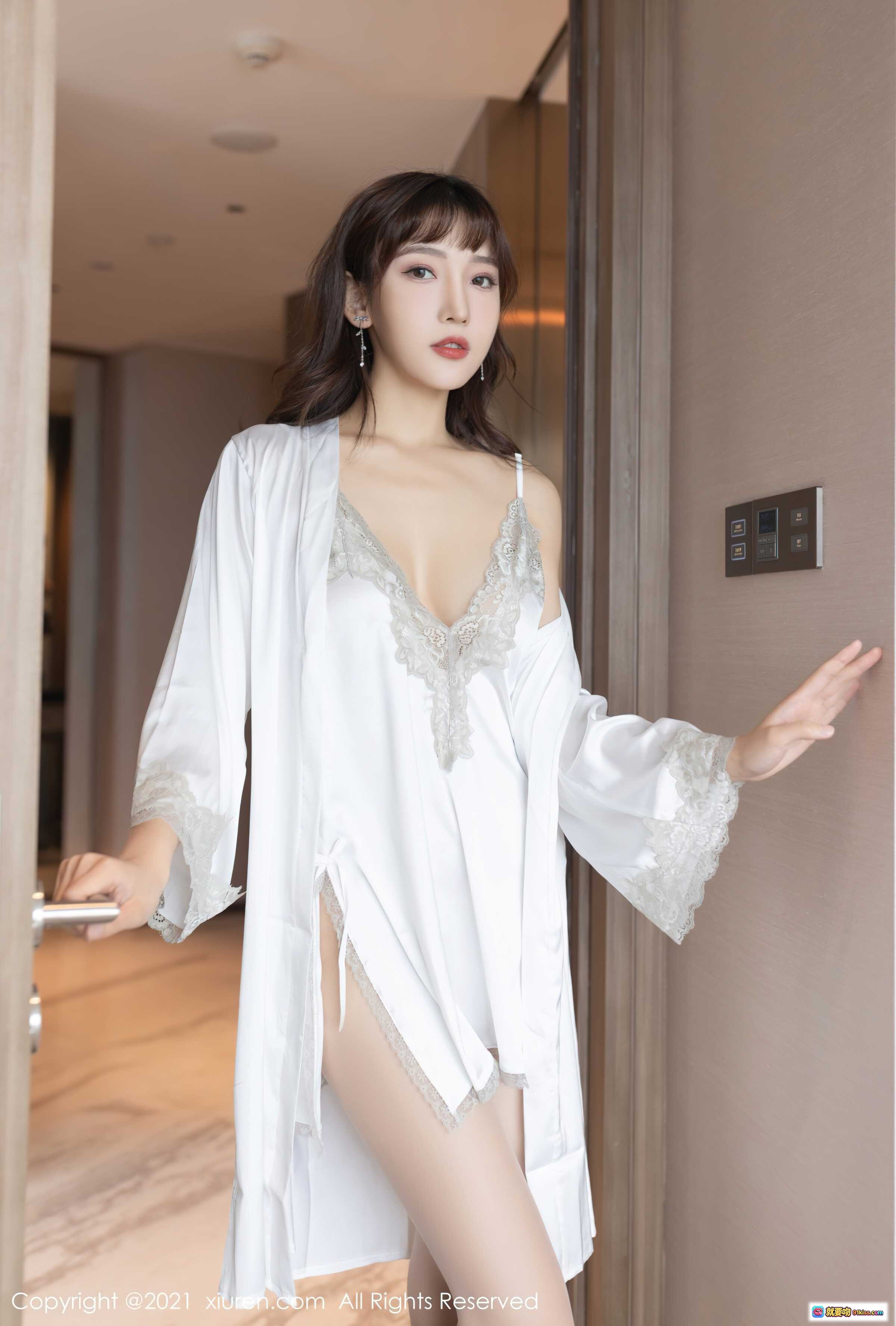 图片[2] - 陆萱萱白色蕾丝睡衣写真 | 优雅性感居家风 | XiuRen秀人网No.3861高清图集 - 就要吻