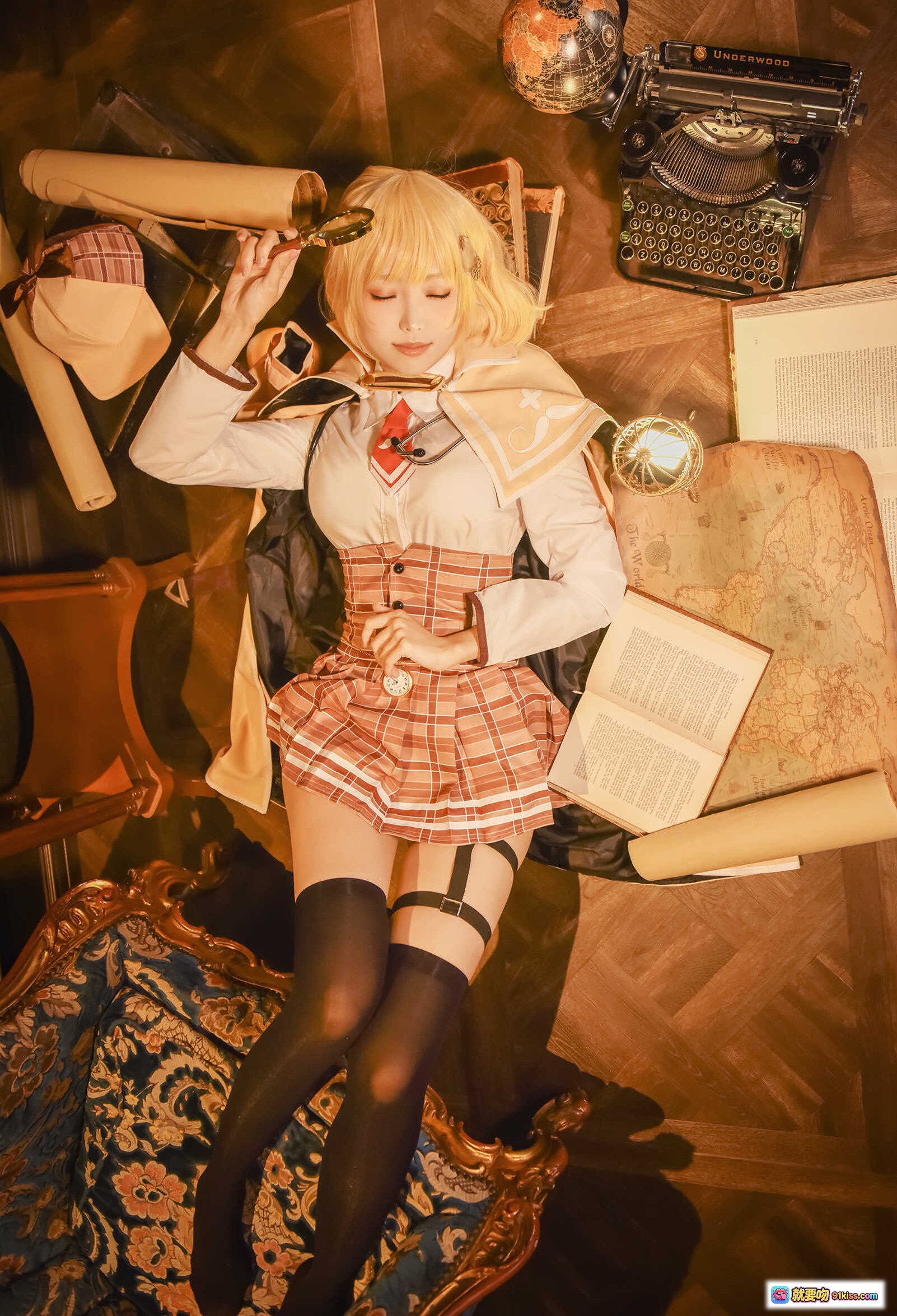 图片[1] - ElyEE子 NO.072 阿米莉亚·华生 黑丝美腿 复古打字机 优雅坐姿 53P高清写真 - 就要吻