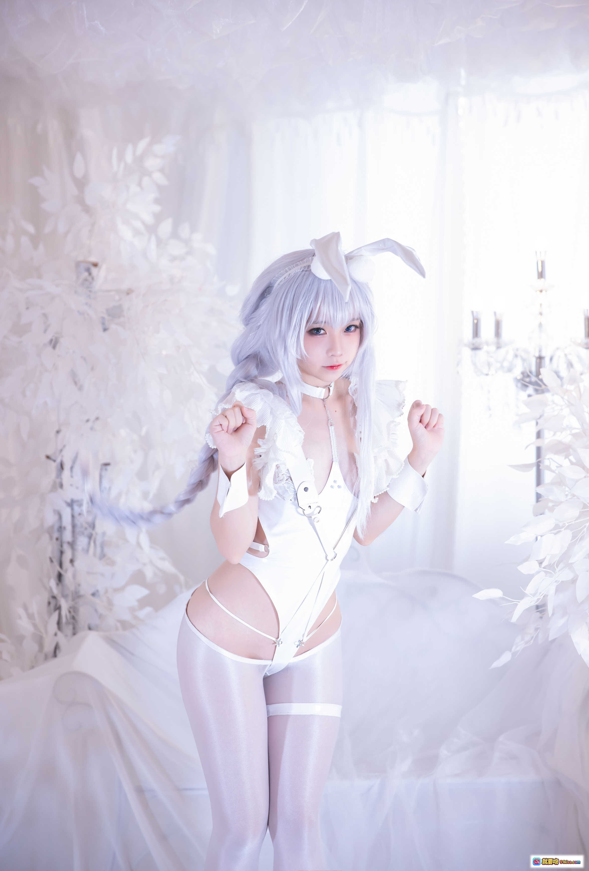 图片[7] - G44不会受伤 NO.041 恶毒 Cosplay 白色兔女郎 优雅坐姿 精致发饰 朦胧光影 25P高清图集 - 就要吻