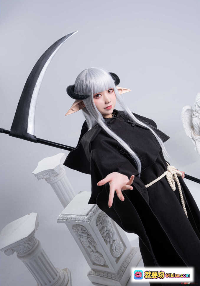 图片[1] - izumi泉桃子NO.004死神Cosplay银发精灵耳黑袍镰刀写真83P519MB - 就要吻