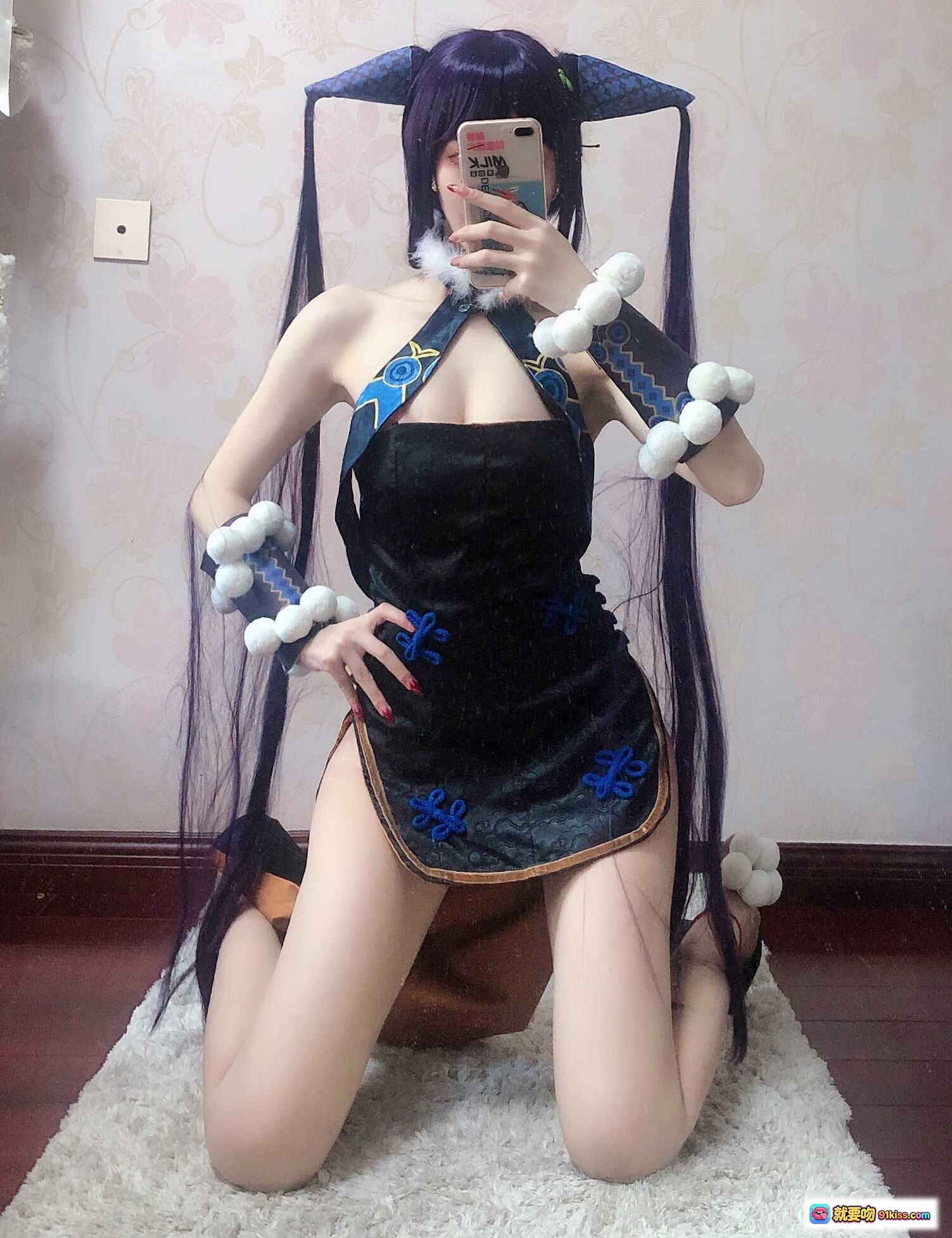 图片[10] - Kettoe NO.014 杨贵妃cosplay写真 32P高清美图 黑色旗袍造型 长发双马尾 高跟鞋性感姿态 室内镜前自拍 38MB大图包 - 就要吻
