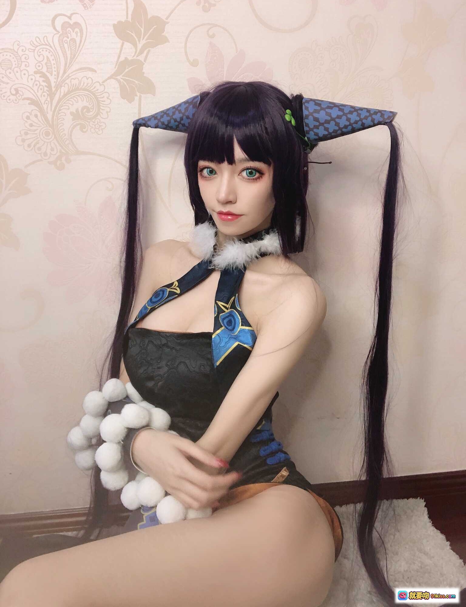 图片[5] - Kettoe NO.014 杨贵妃cosplay写真 32P高清美图 黑色旗袍造型 长发双马尾 高跟鞋性感姿态 室内镜前自拍 38MB大图包 - 就要吻