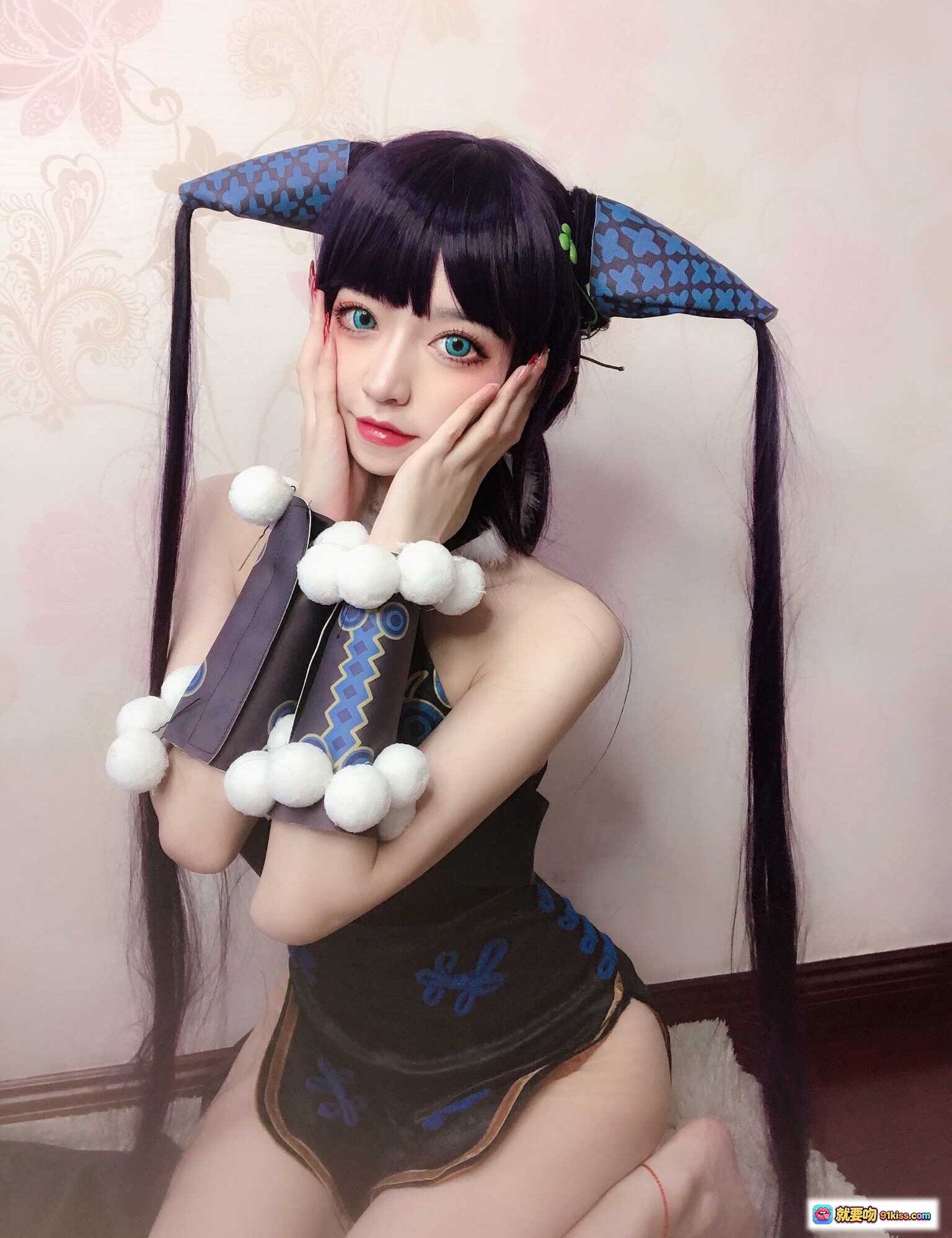 图片[9] - Kettoe NO.014 杨贵妃cosplay写真 32P高清美图 黑色旗袍造型 长发双马尾 高跟鞋性感姿态 室内镜前自拍 38MB大图包 - 就要吻