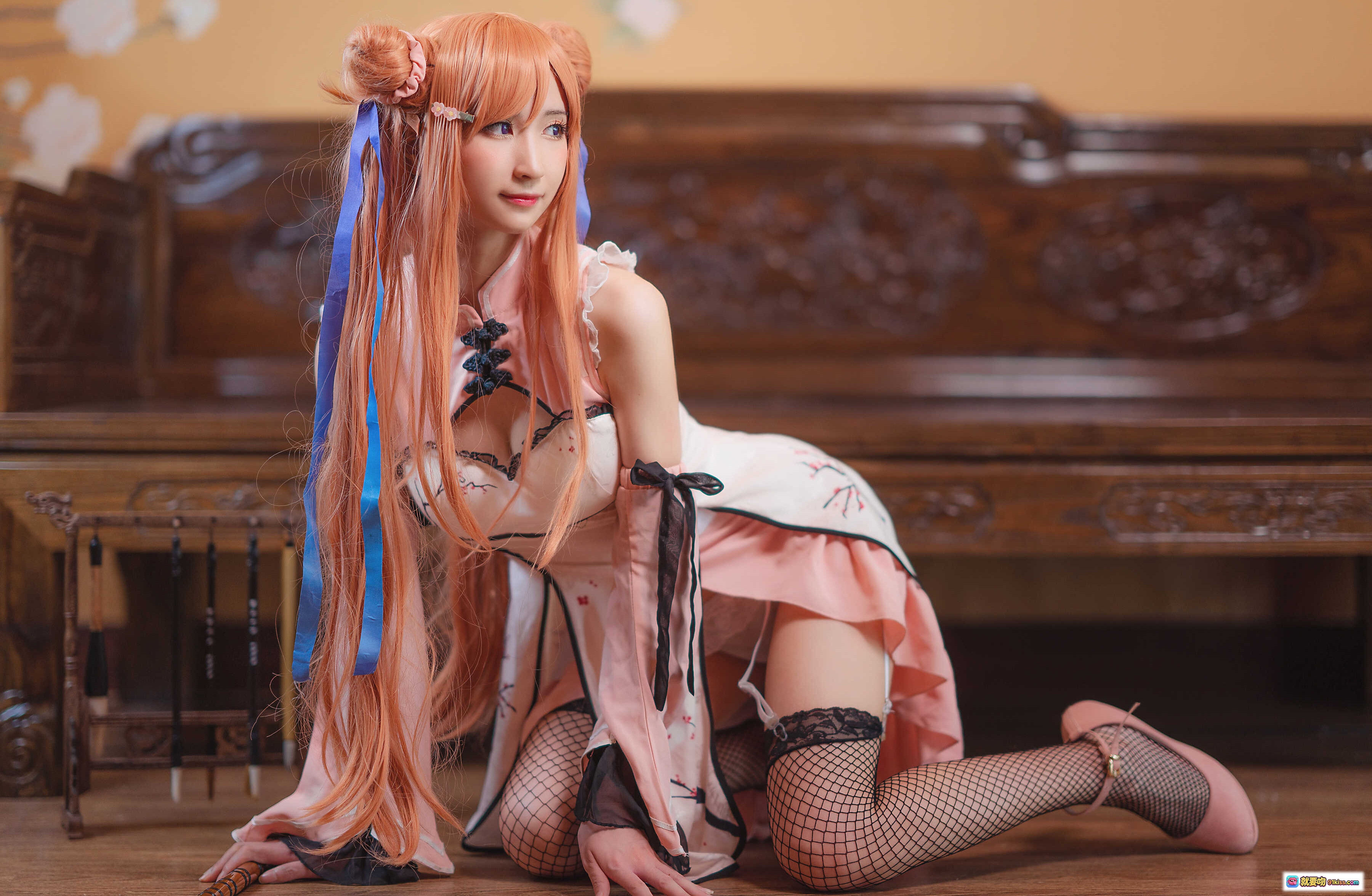 图片[5] - 贝儿酱Miki NO.001 春梅COS写真｜橙发双马尾少女执笔书法｜日系和风室内场景｜精致洛丽塔服饰｜18P高清图集 - 就要吻