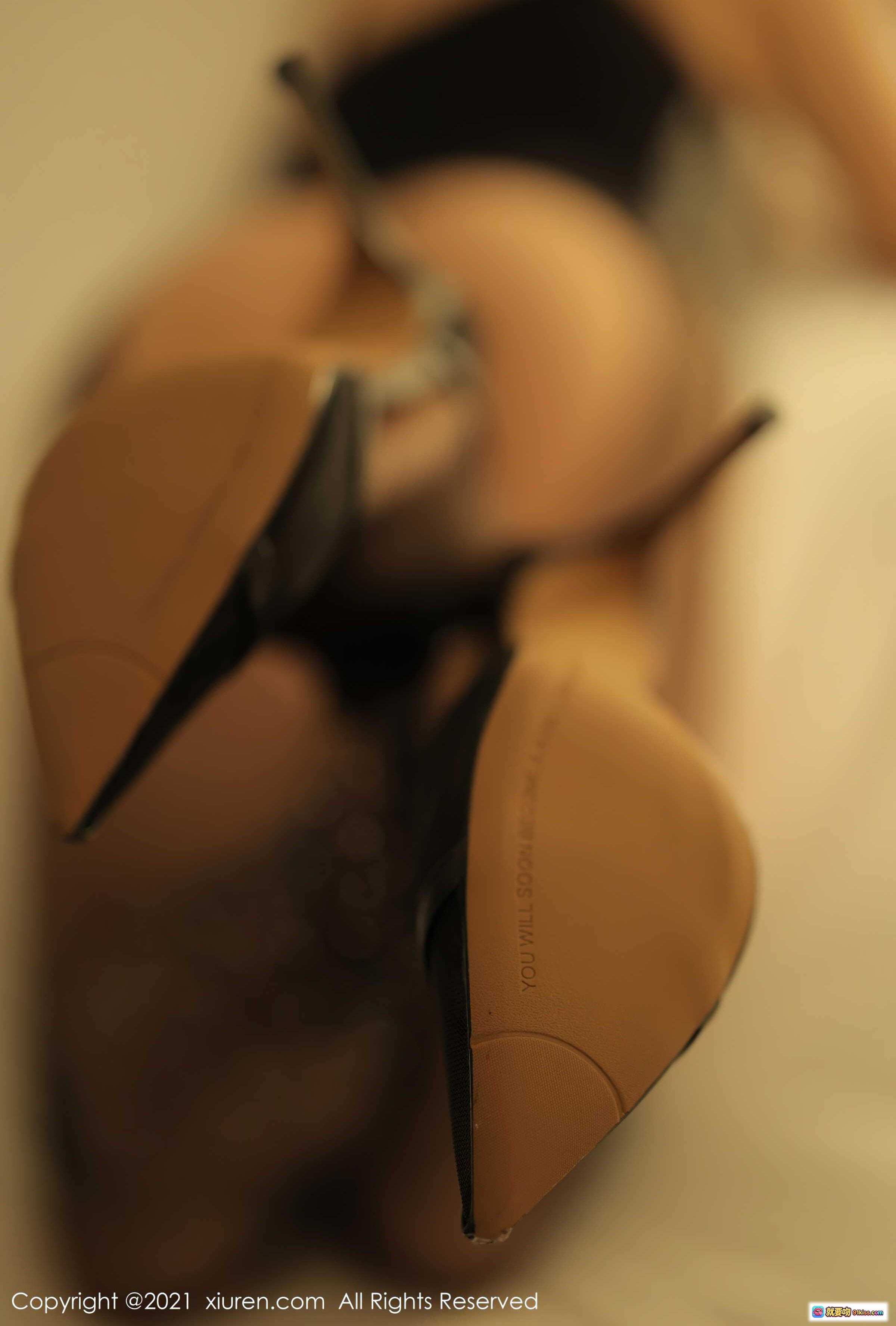 图片[8] - 奈沐子黑蕾丝内衣渔网袜写真 – XiuRen秀人网2021.08.02 No.3742性感私房摄影 - 就要吻