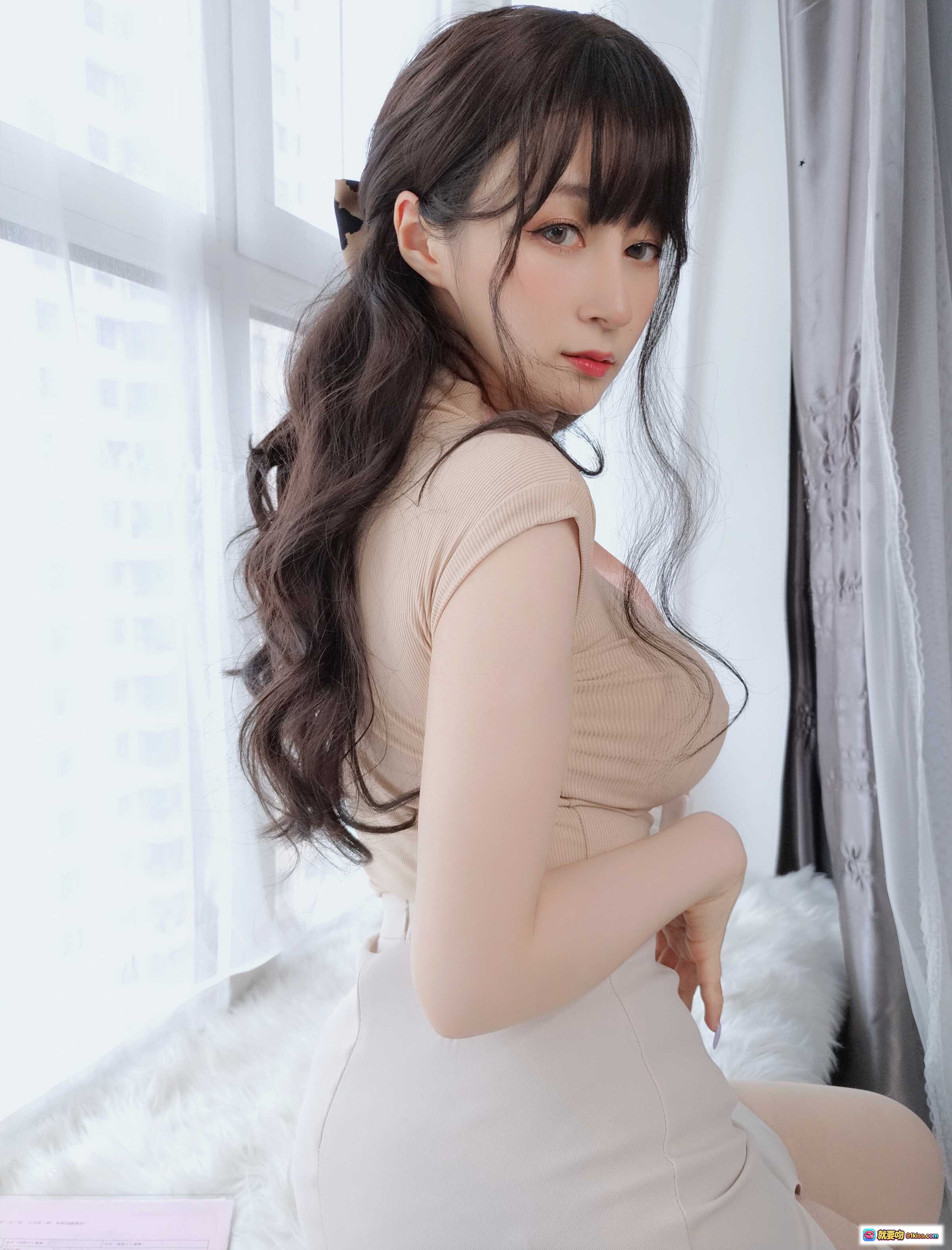 图片[7] - 白银81 NO.088 10月会员合集 上司の意地悪 甜美长发少女 粉色吊带裙 蕾丝内衣 丝袜美腿 窗边柔光写真 - 就要吻