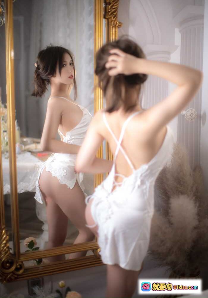 图片[1] - 北亦北NO.015白裙私房写真｜镜前优雅性感蕾丝吊带睡衣美背造型20P高清图集 - 就要吻