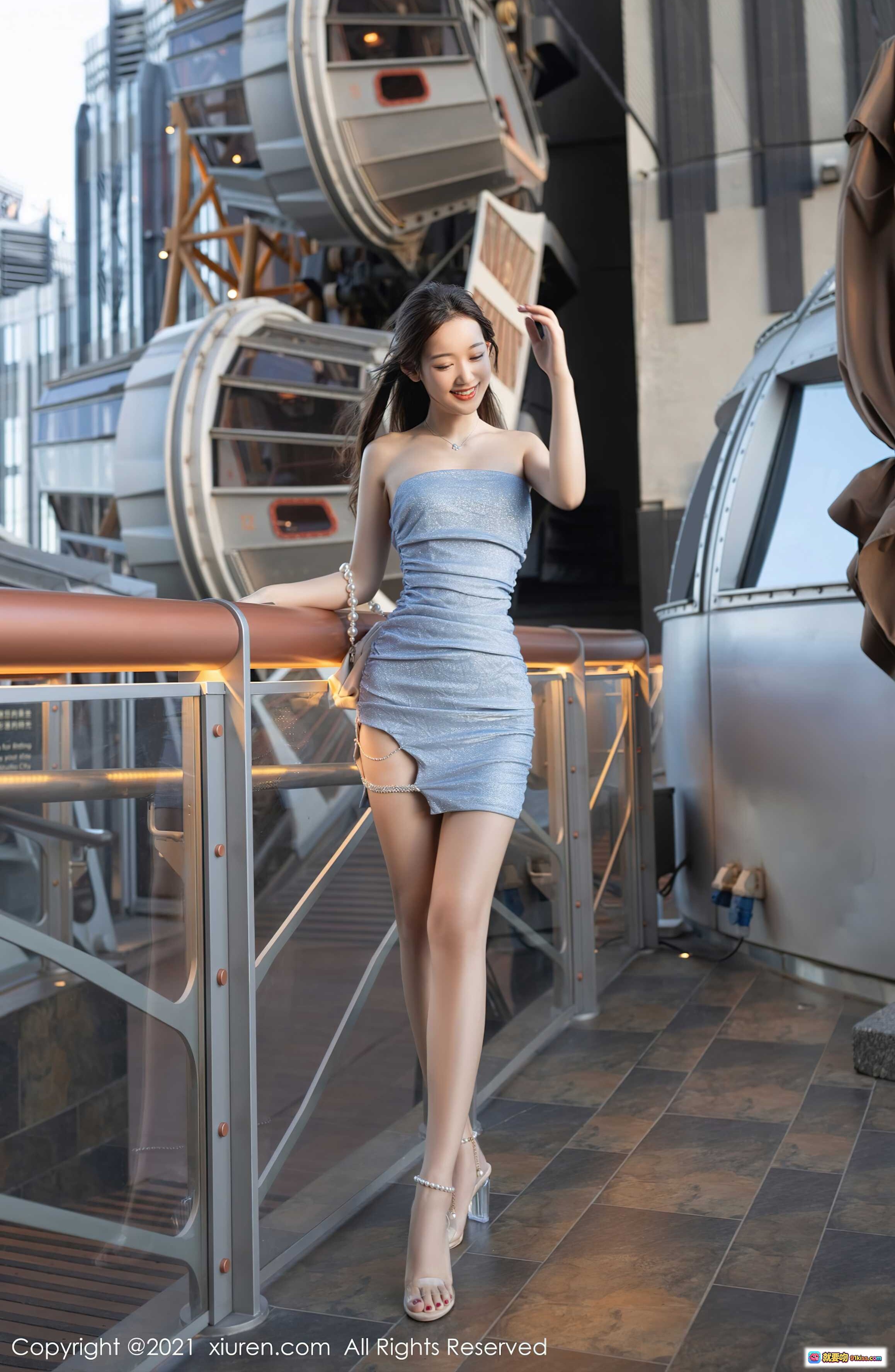 图片[7] - 唐安琪性感写真 | 灰色抹胸短裙 | 优雅坐姿 | 阳光氛围 | XiuRen秀人网2021.09.27 No.4003 - 就要吻