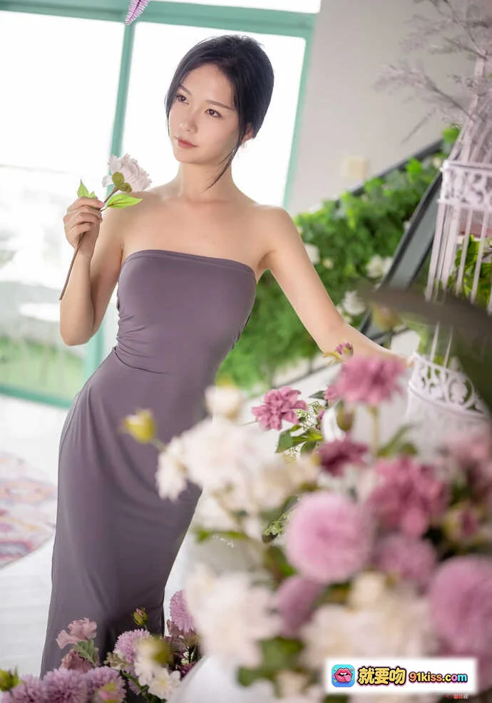 抖娘利世NO.059吉他妹妹优雅紫裙花间写真42P高清美图 - 就要吻