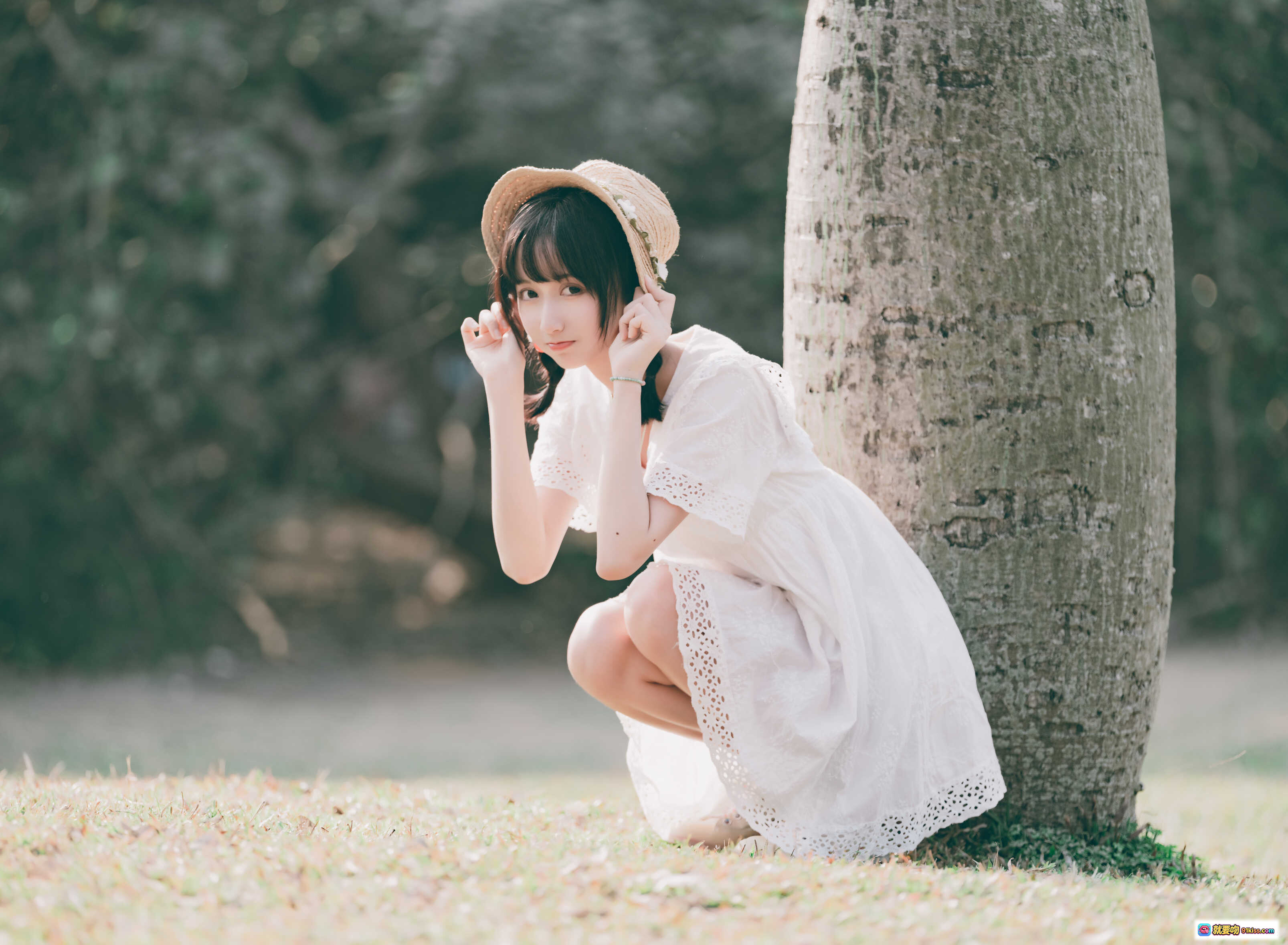 图片[5] - 木绵绵OwO NO.067 夏日彩虹写真 甜美少女树下休憩 白裙草帽森系风 29P高清图集 自然光柔美氛围 - 就要吻