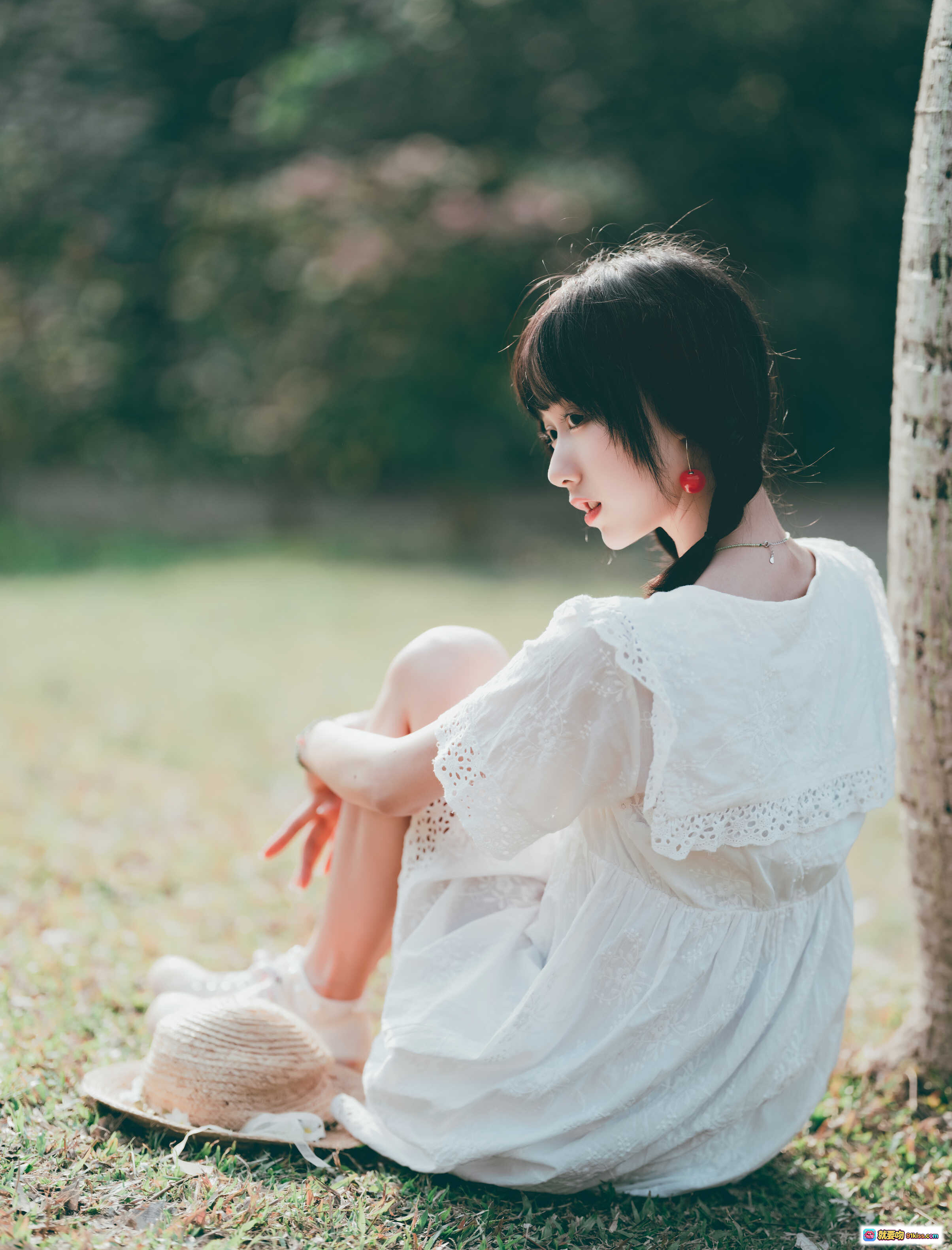 图片[7] - 木绵绵OwO NO.067 夏日彩虹写真 甜美少女树下休憩 白裙草帽森系风 29P高清图集 自然光柔美氛围 - 就要吻