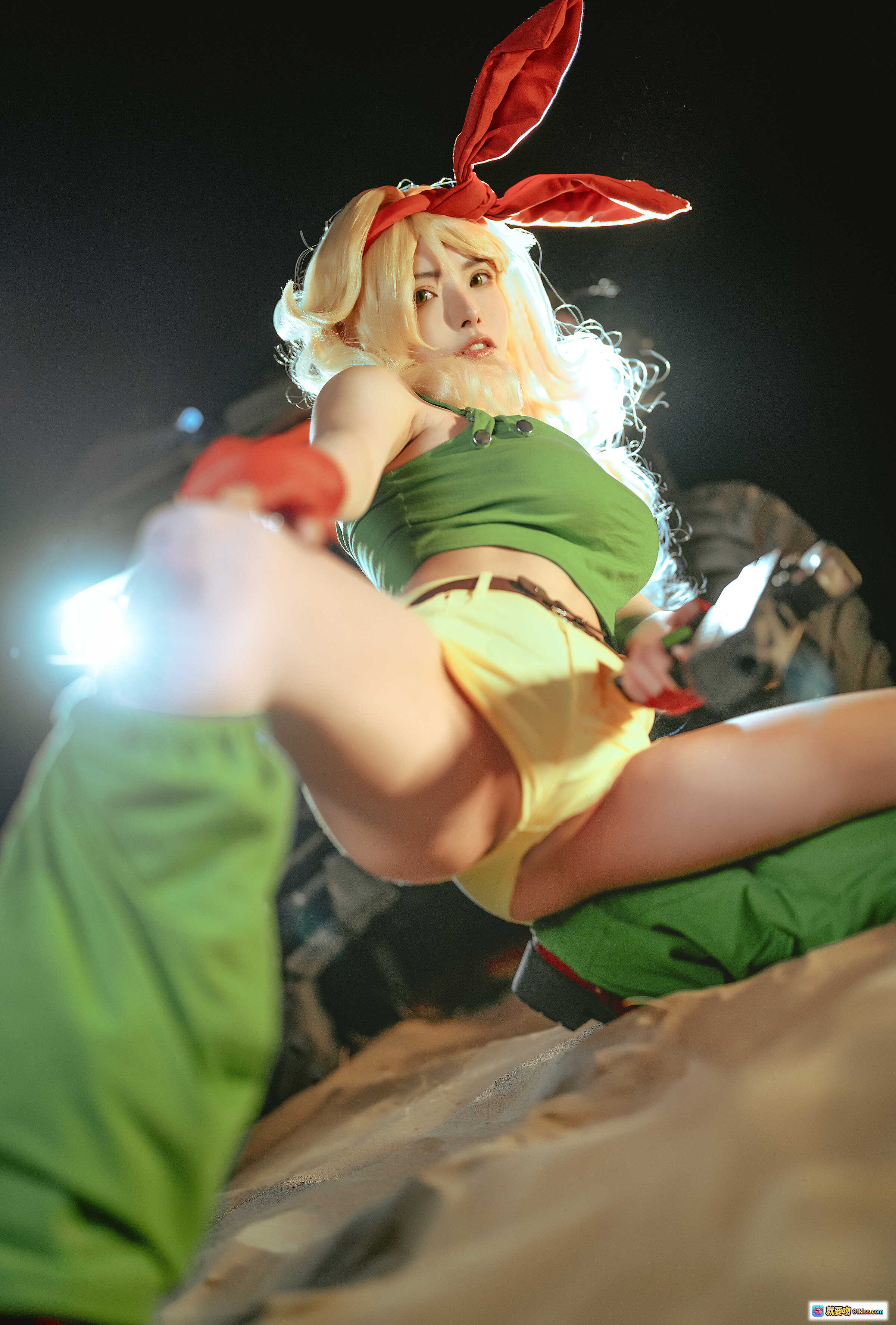 图片[4] - 七龙珠兰琪cosplay写真 秋和柯基NO.053 绿色背心黄色短裤红头巾性感造型 41P高清图集 - 就要吻