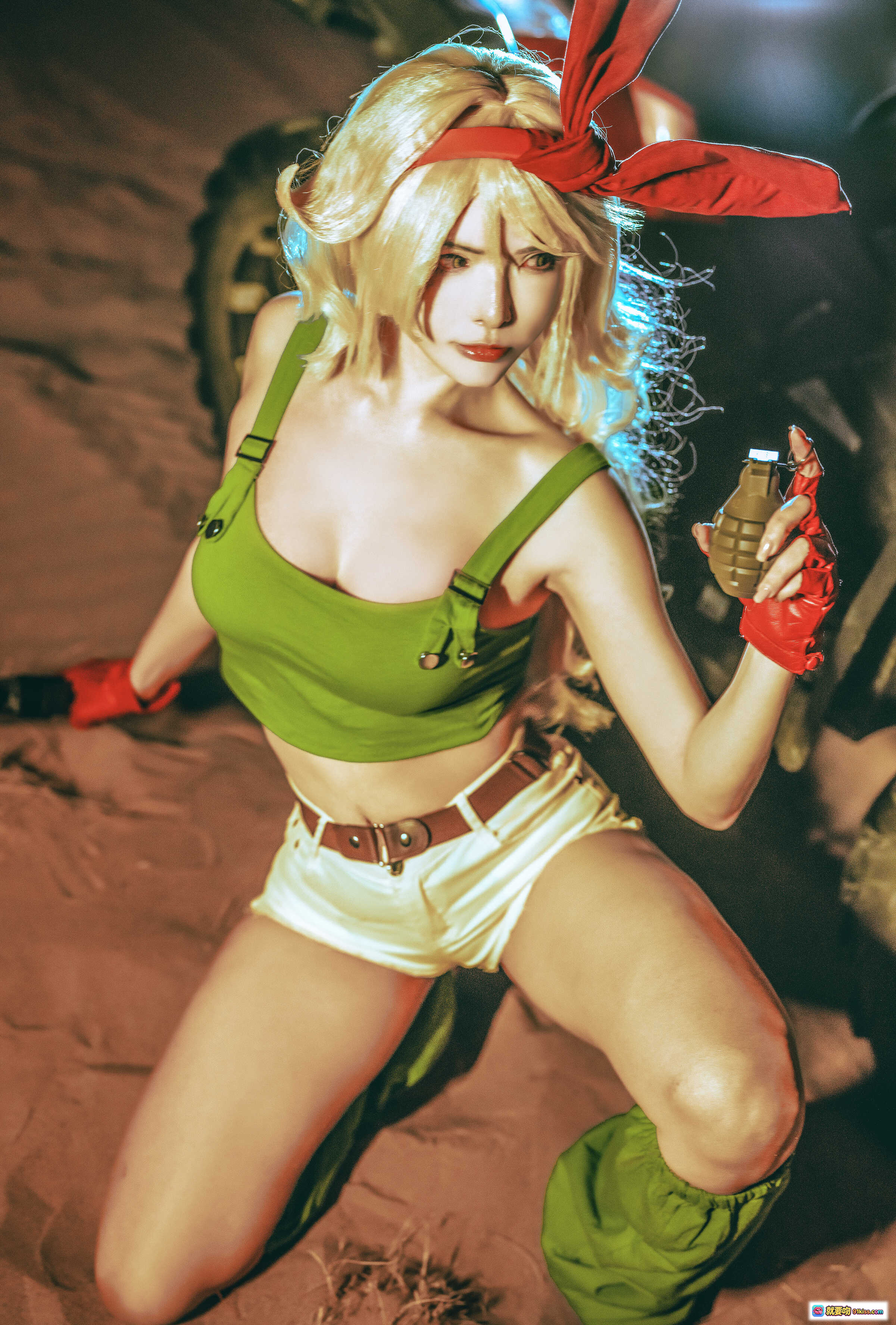 图片[10] - 七龙珠兰琪cosplay写真 秋和柯基NO.053 绿色背心黄色短裤红头巾性感造型 41P高清图集 - 就要吻