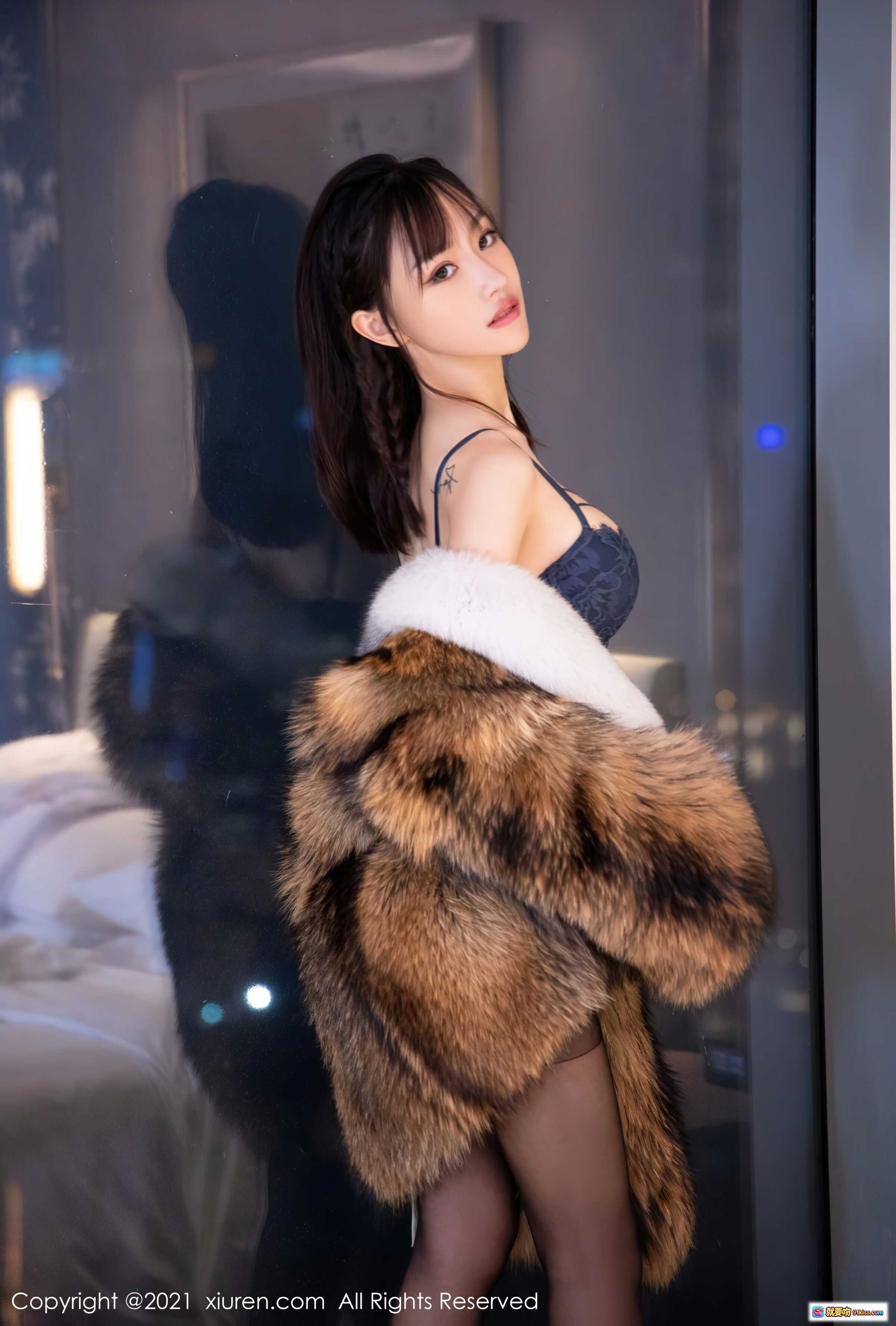 图片[2] - 西门小玉性感蕾丝内衣搭配奢华皮草外套写真 – XIUREN秀人网高清私房美图 - 就要吻