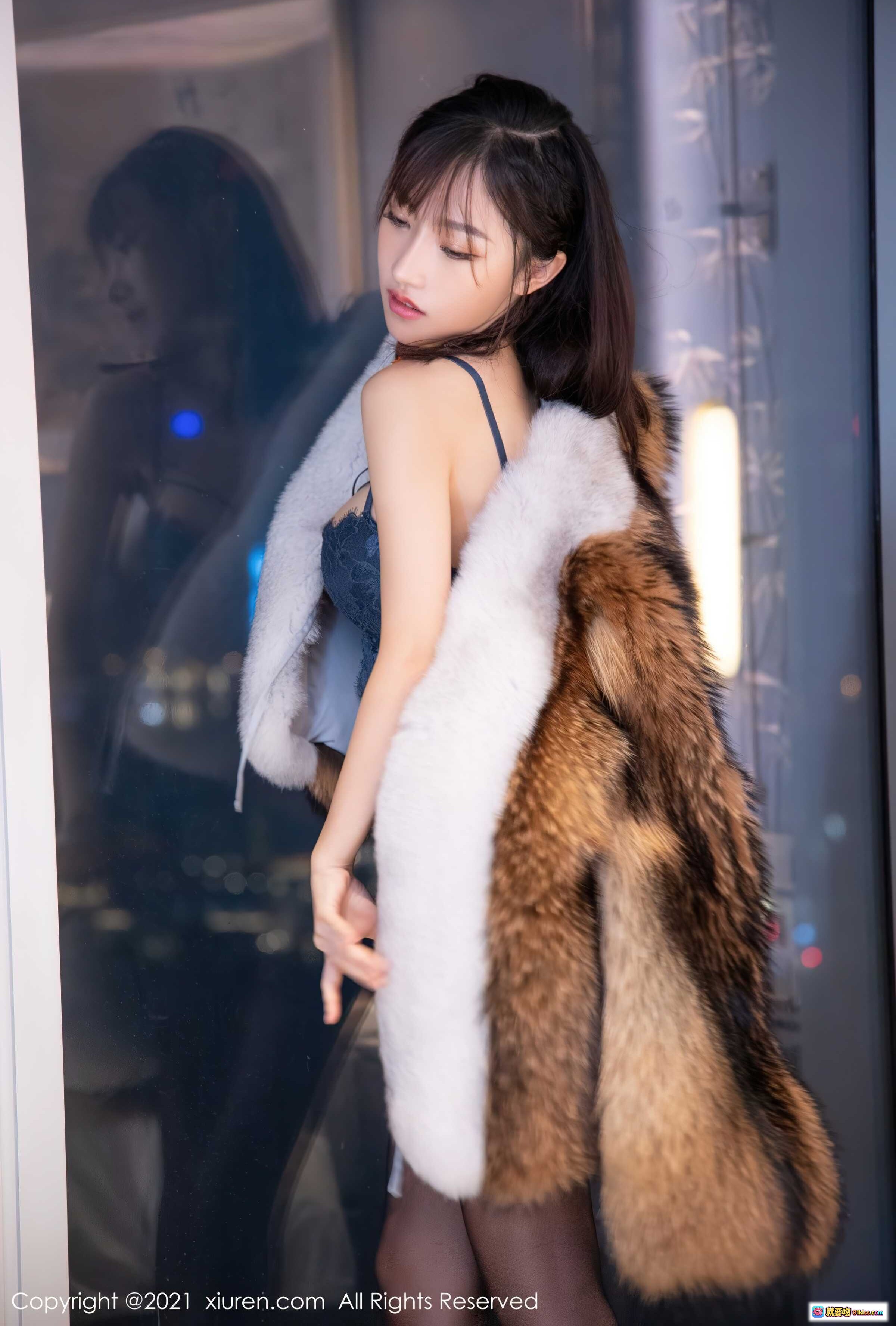 图片[5] - 西门小玉性感蕾丝内衣搭配奢华皮草外套写真 – XIUREN秀人网高清私房美图 - 就要吻