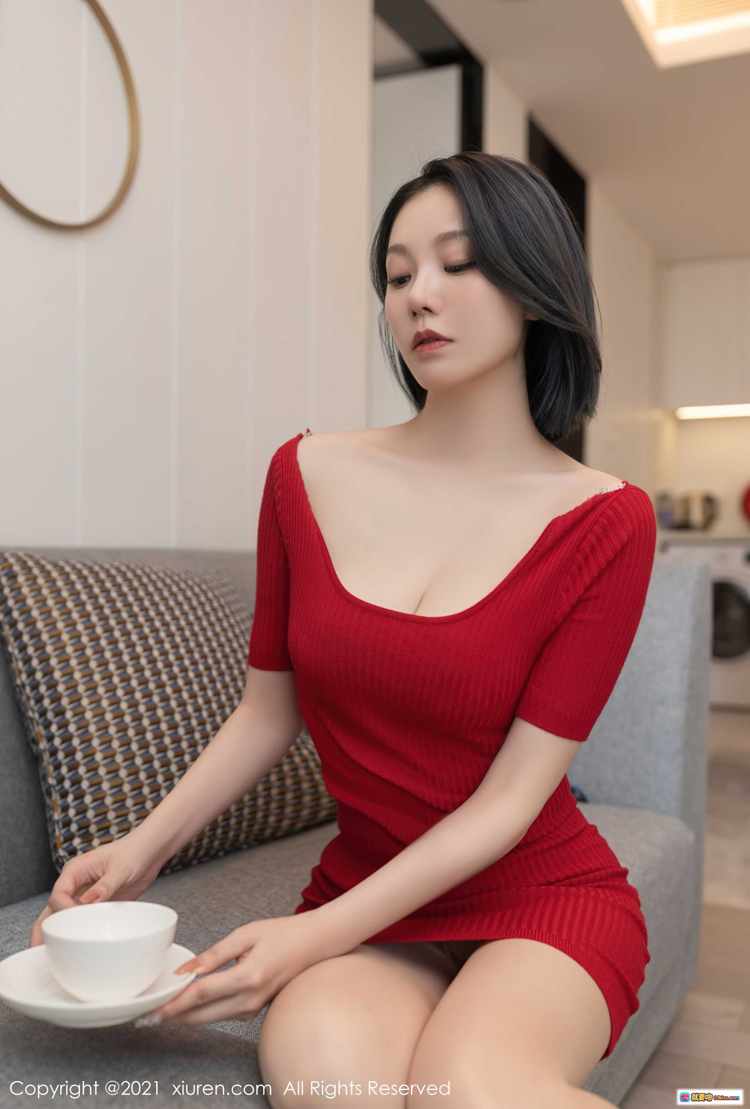 图片[9] - 安然Maleah红色紧身短裙性感写真 – XIUREN秀人网2021.10.18 No.4077 高跟美腿室内门边姿态 - 就要吻