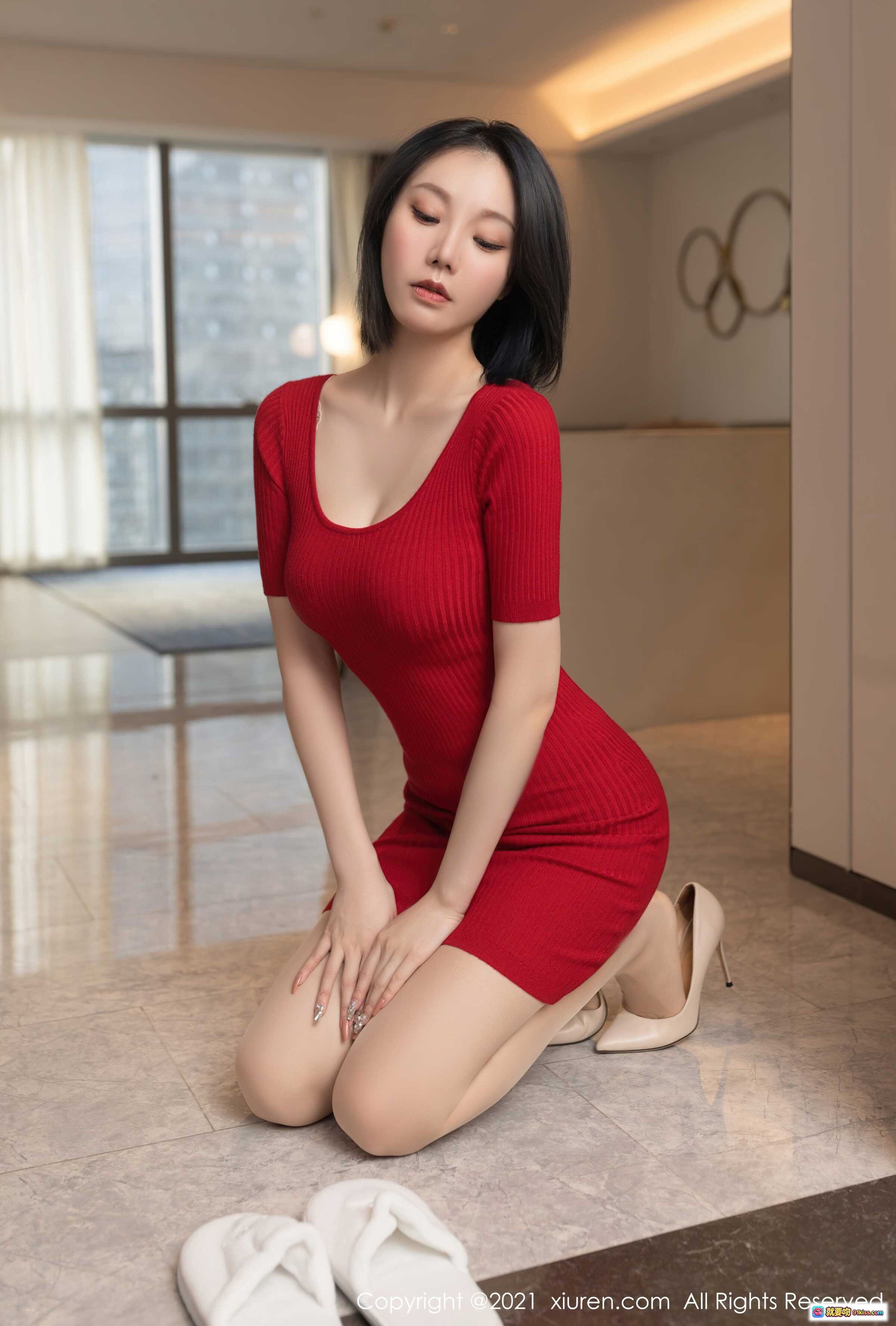 图片[5] - 安然Maleah红色紧身短裙性感写真 – XIUREN秀人网2021.10.18 No.4077 高跟美腿室内门边姿态 - 就要吻