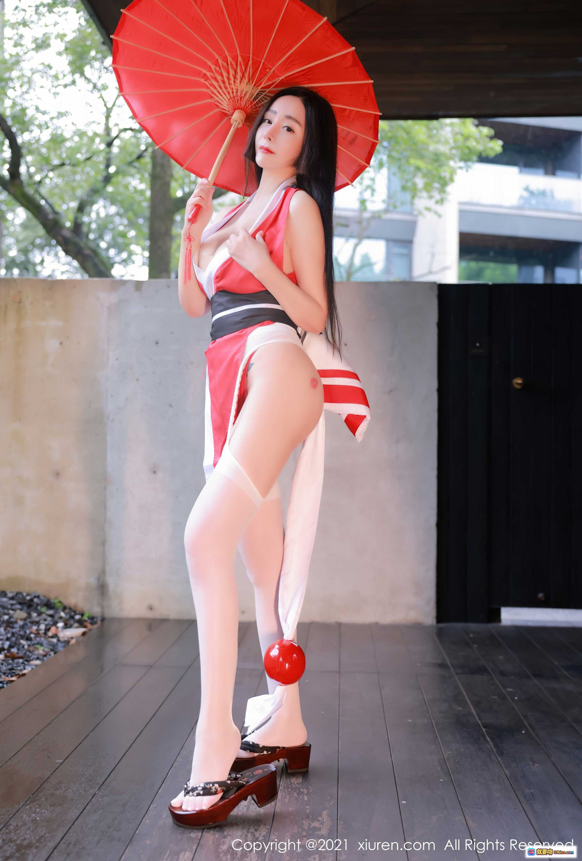 图片[2] - 允爾红伞写真｜秀人网2021.10.21 No.4095｜性感和风造型｜白丝美腿｜日系少女风｜高清摄影图集 - 就要吻